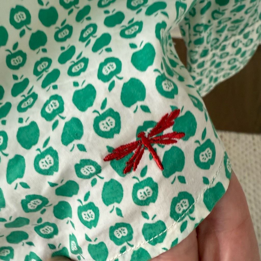 Other Talbots Green Apple Novelty Print 100% Cotton Half Button Po Size L / US 10 / IT 46 - 5 Thumbnail