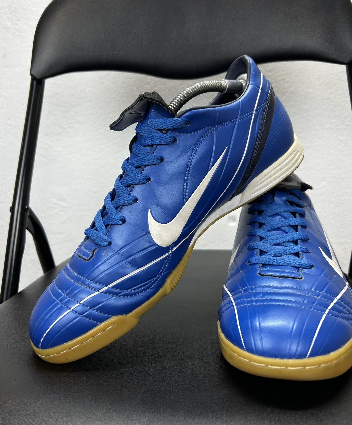 Nike × Vintage Nike Mercurial Vapor R9 TF Football Men’s Vintage Blue 2007 Size US 12 / EU 45 - 5 Thumbnail