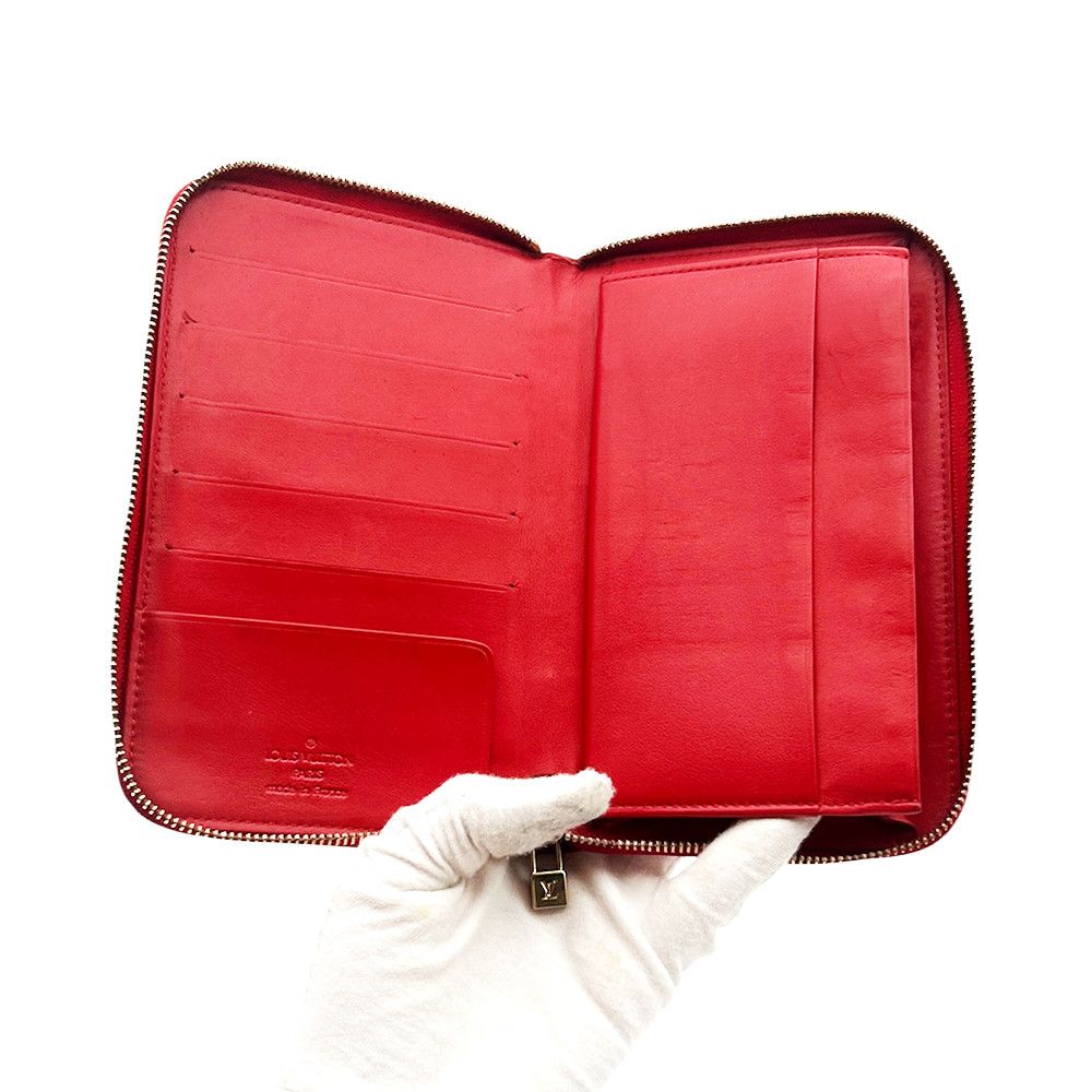 Louis Vuitton Louis Vuitton Patent Leather Wallet Size ONE SIZE - 5 Thumbnail