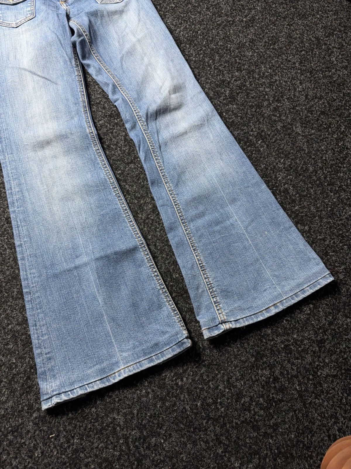 Le Grande Bleu (L.G.B.) Retro 00s Opium Lee Cooper Y2K Low Rise Flared Bootcut Jeans Size 25" / US 0 / IT 36 - 5 Thumbnail