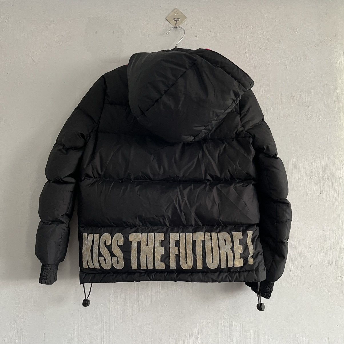 W&LT W&LT "KISS THE FUTURE" goose down puffer jacket with hood Size US S / EU 44-46 / 1 - 3 Thumbnail
