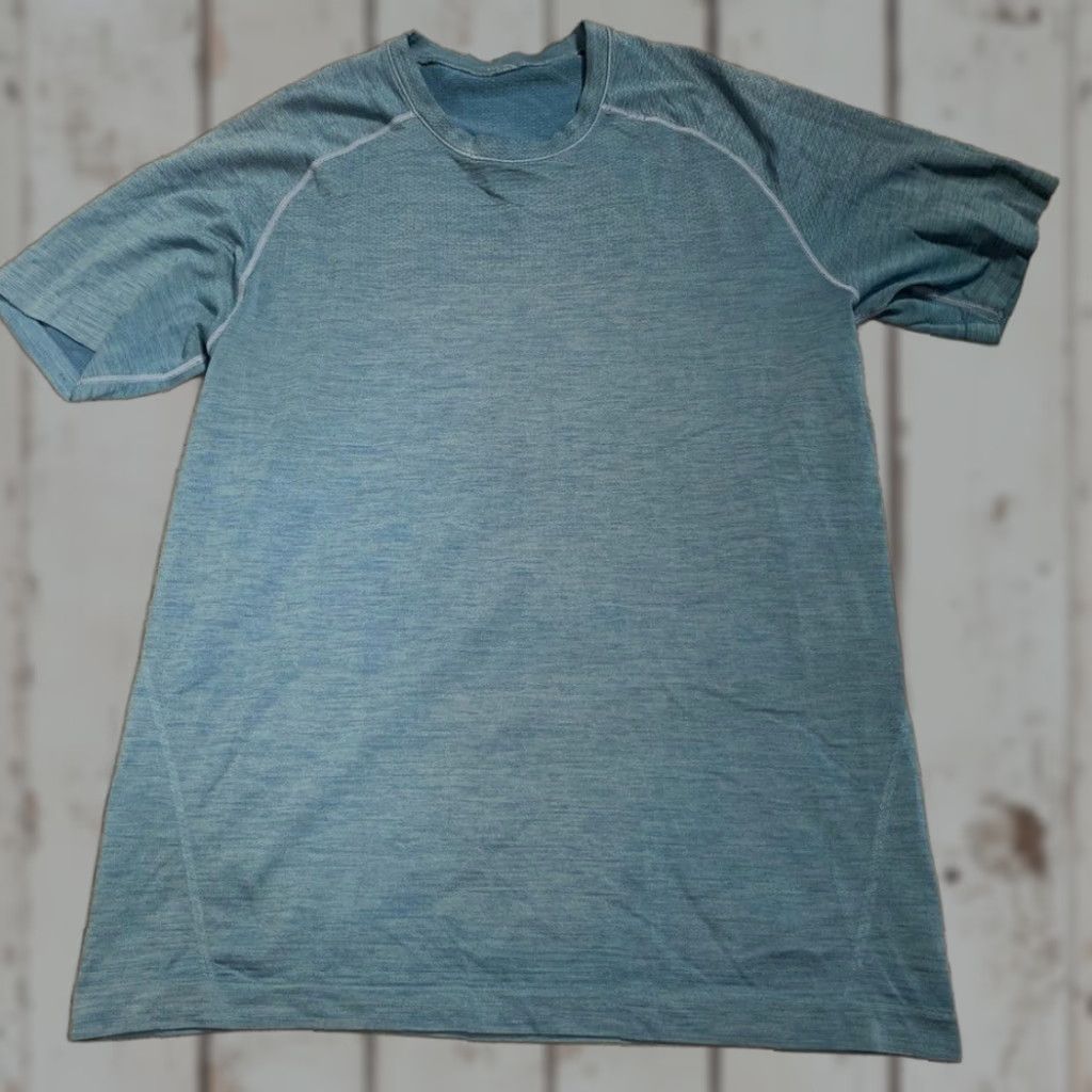 Lululemon Lululemon Short Sleeve Shirt S Men Blue Size US S / EU 44-46 / 1 - 1 Thumbnail