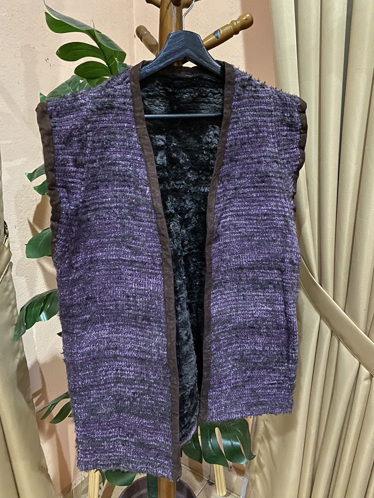 Other Purple Textured Sleeveless Vest with Faux Fur Lining Size US M / EU 48-50 / 2 - 3 Thumbnail