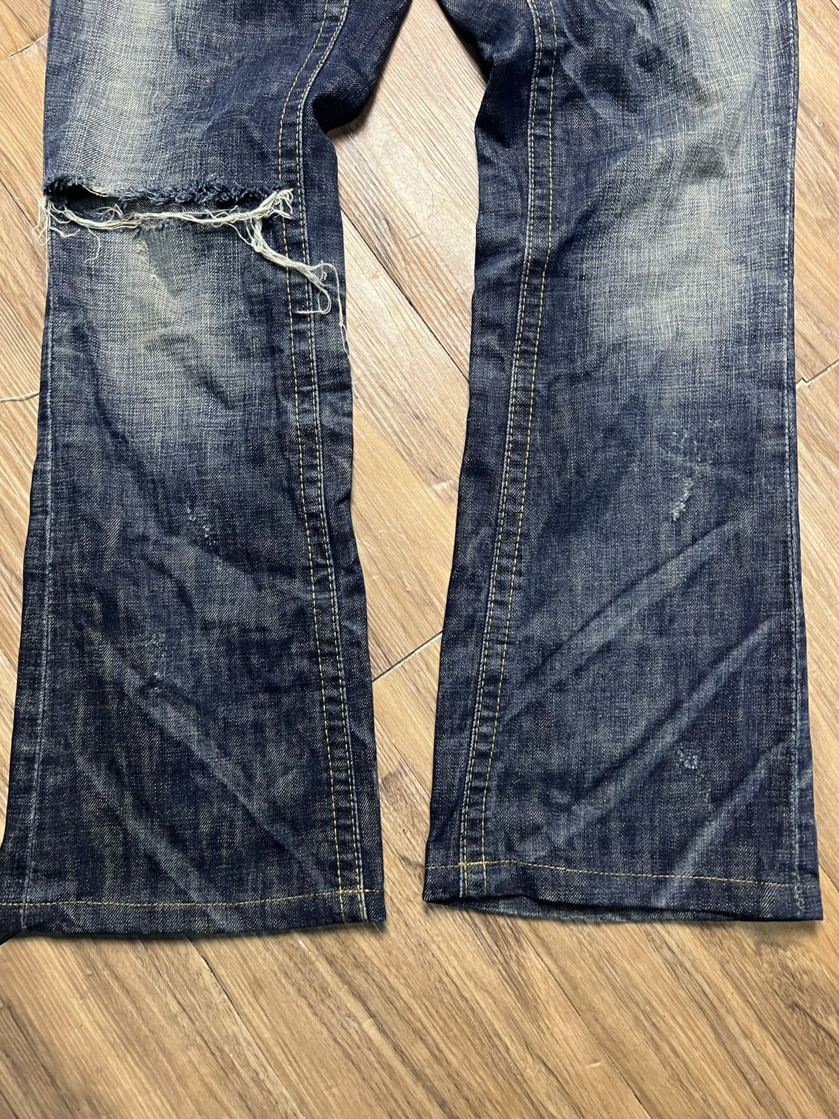 If Six Was Nine Lolita Jeans Y2K Vintage Distressed Bootcut Denim Pants (41) Size 26" / US 2 / IT 38 - 4 Thumbnail