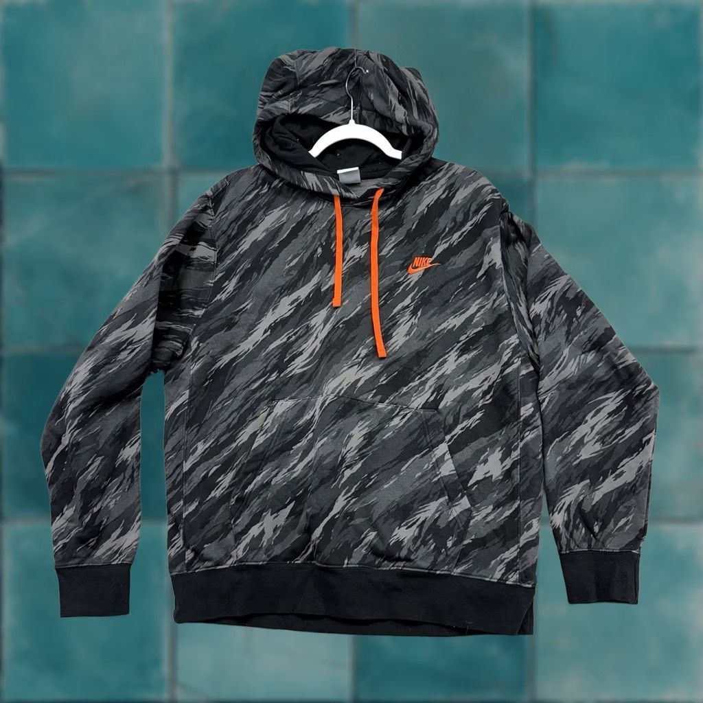 Nike Nike NSW Essentials+ Club Hoodie Pullover Mens Large L Gray/Black 80% Cotton 20% Polyester Fleece Logo Pockets Athletic Sportswear DD5126 010 Size US L / EU 52-54 / 3 - 1 Thumbnail