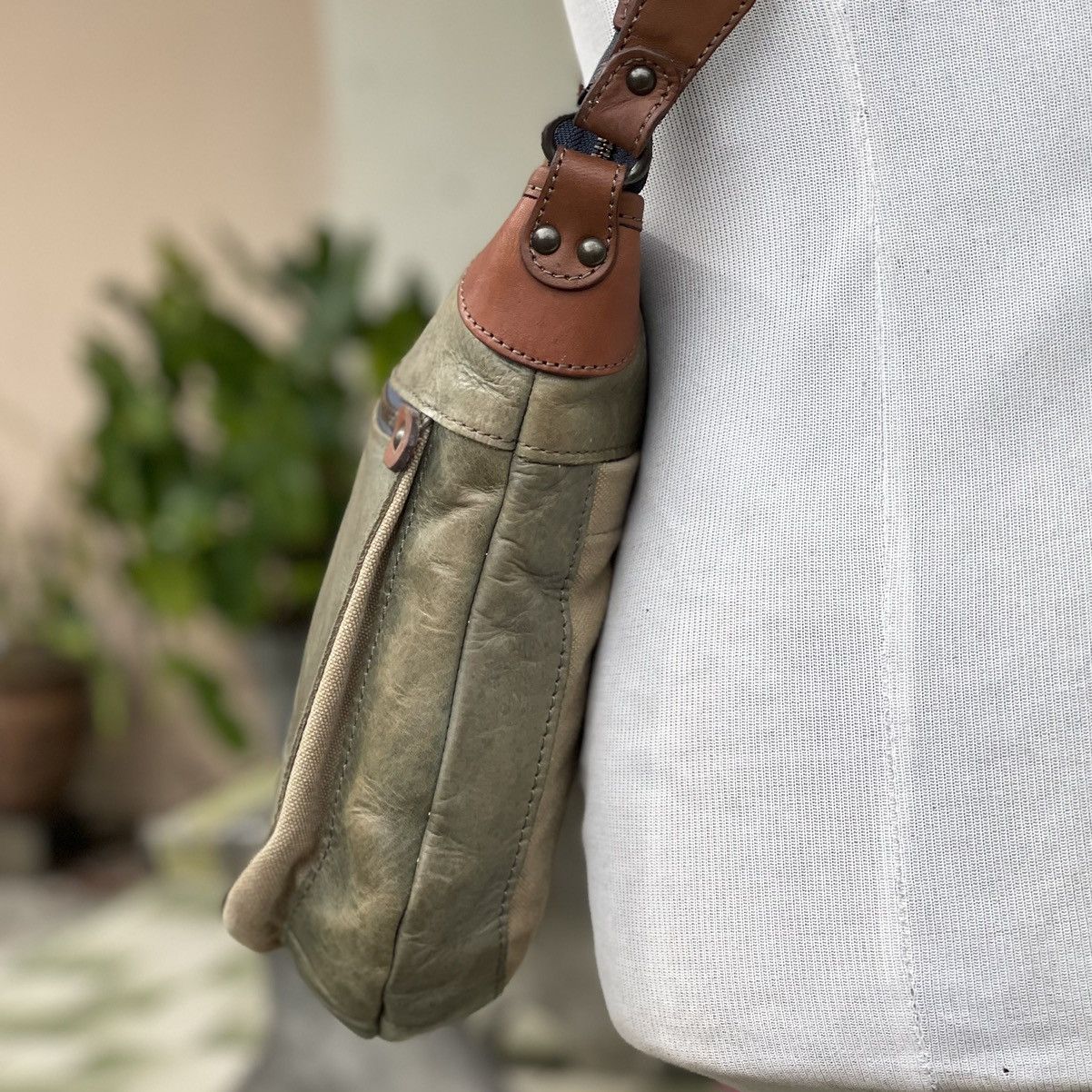 Japanese Brand × Leather C'omodo + plust Leather Sling Bag Size ONE SIZE - 5 Thumbnail