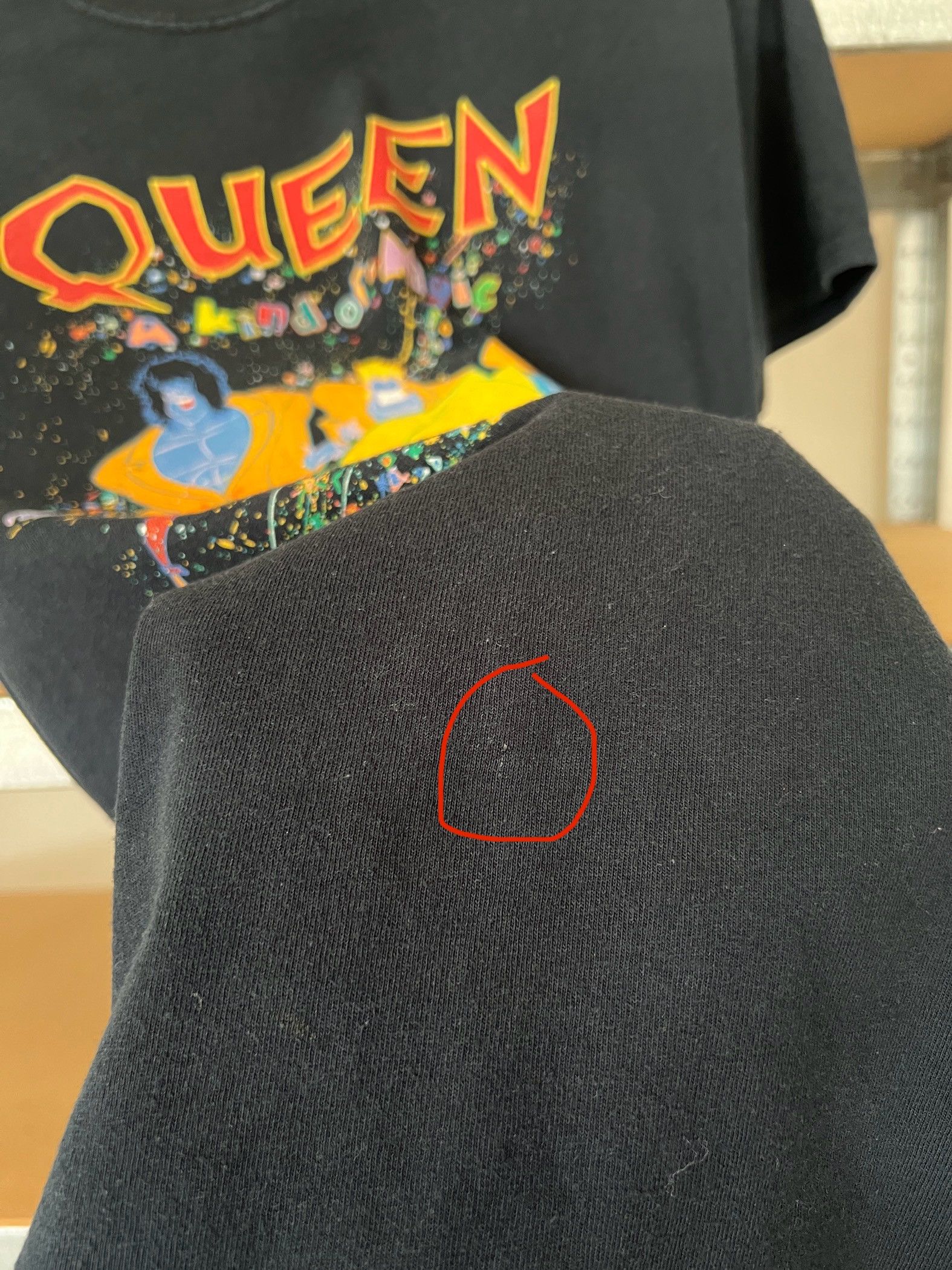 Band Tees Vintage 2000s Queen A Kind of Magic Rock Band T-shirt Size US M / EU 48-50 / 2 - 9 Thumbnail