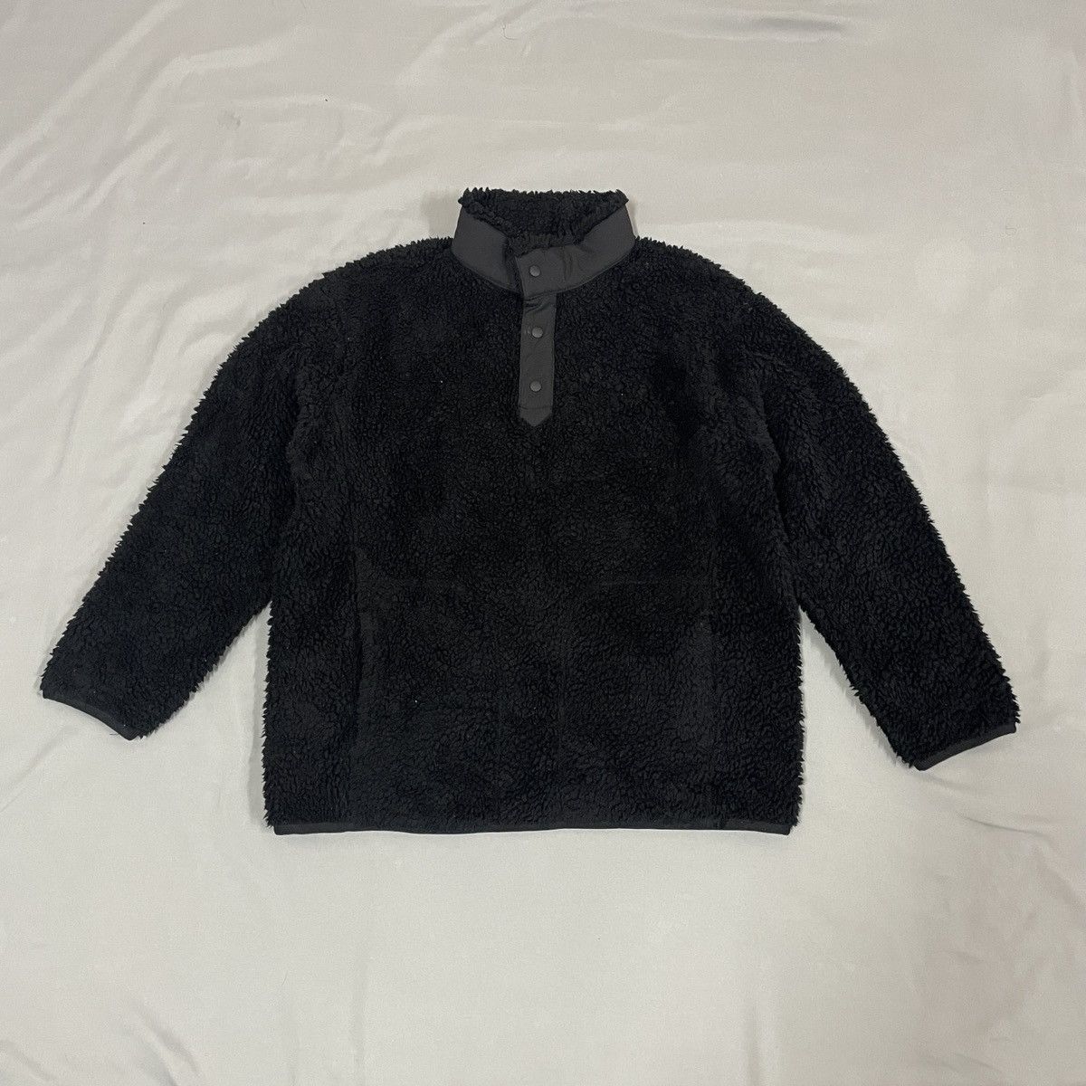 Uniqlo × White Mountaineering Uniqlo x White Moutaineering fleece jacket black size M Size US M / EU 48-50 / 2 - 1 Thumbnail