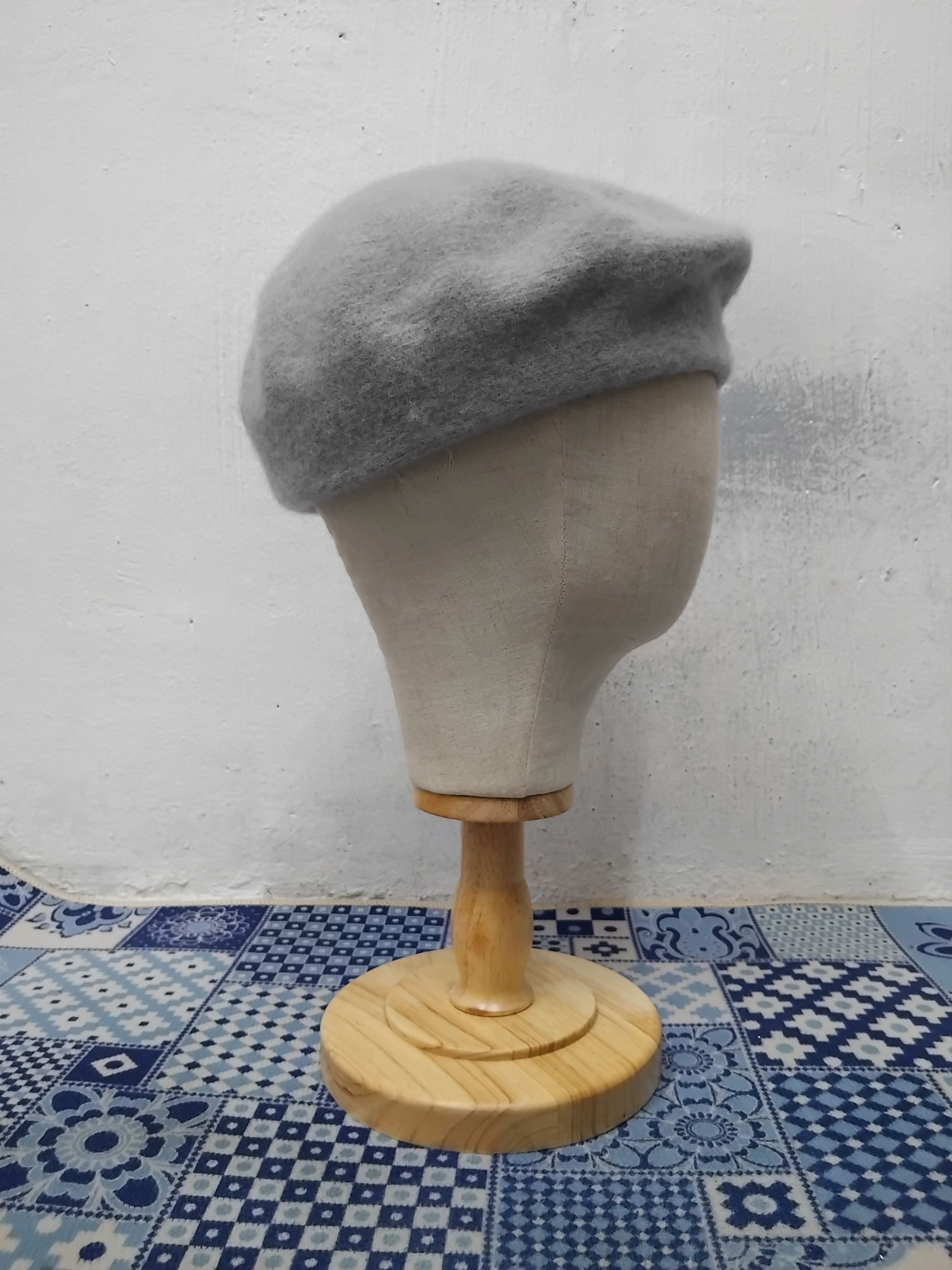 Japanese Brand 💥Uniqlo grey colour Japanese brand hat Size ONE SIZE - 5 Thumbnail