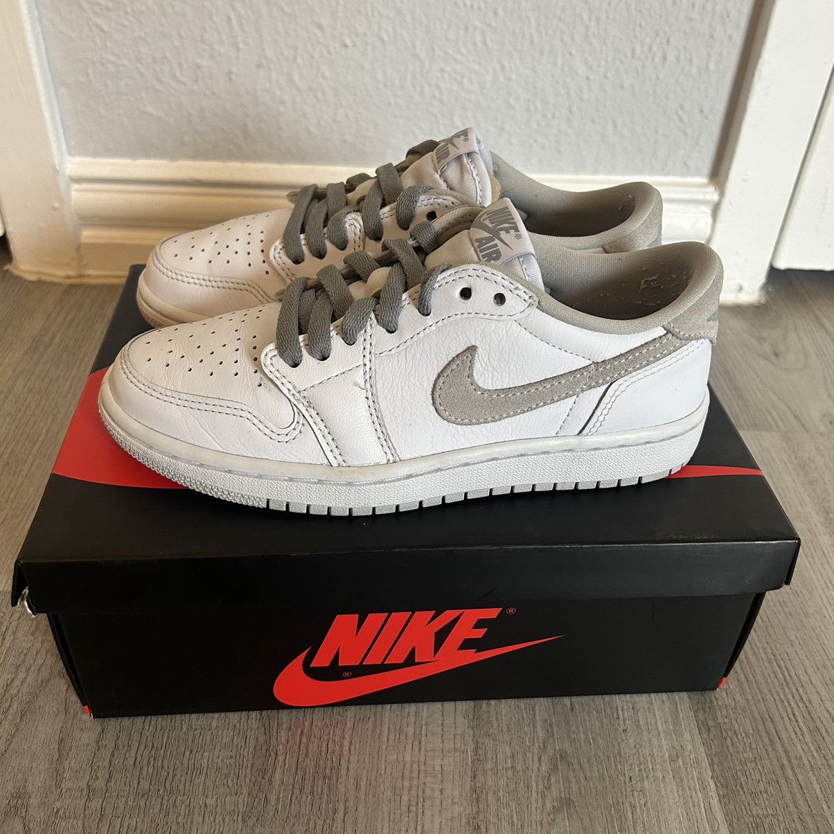 Jordan Brand WMNS Air Jordan 1 Low Neutral Grey Size US 5.5 / IT 35.5 - 1 Thumbnail