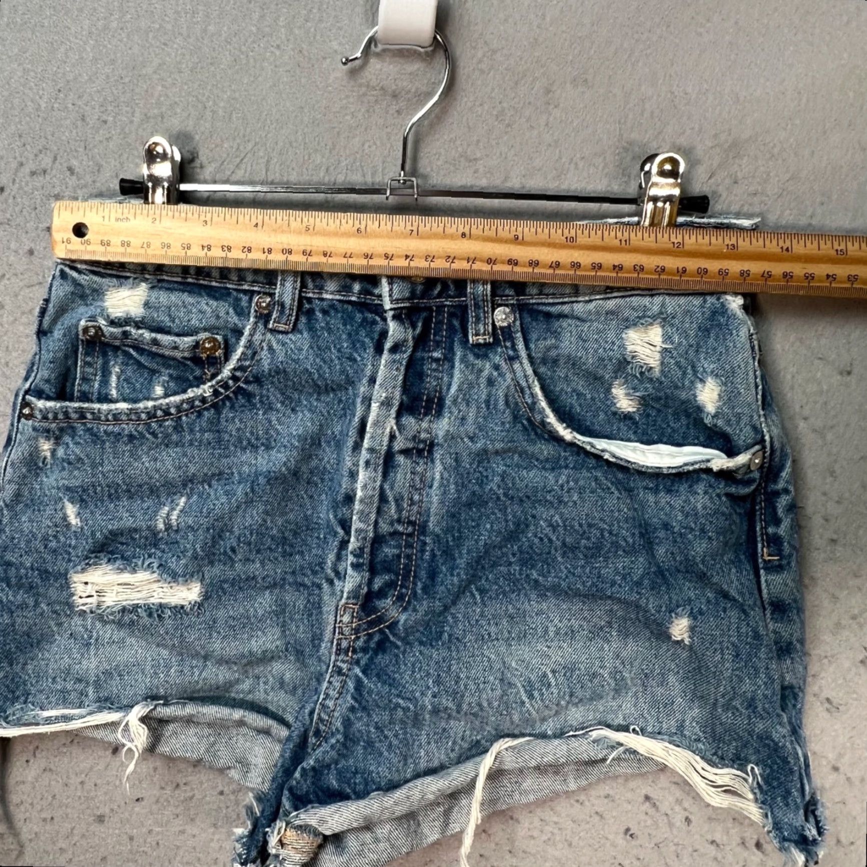 Zara Zara Denim High Waist Shorts Womens 4 Distressed Casual 5-Pocket Blue Cotton 2.5 in Inseam Vintage No Size 27" / US 4 / IT 40 - 5 Thumbnail