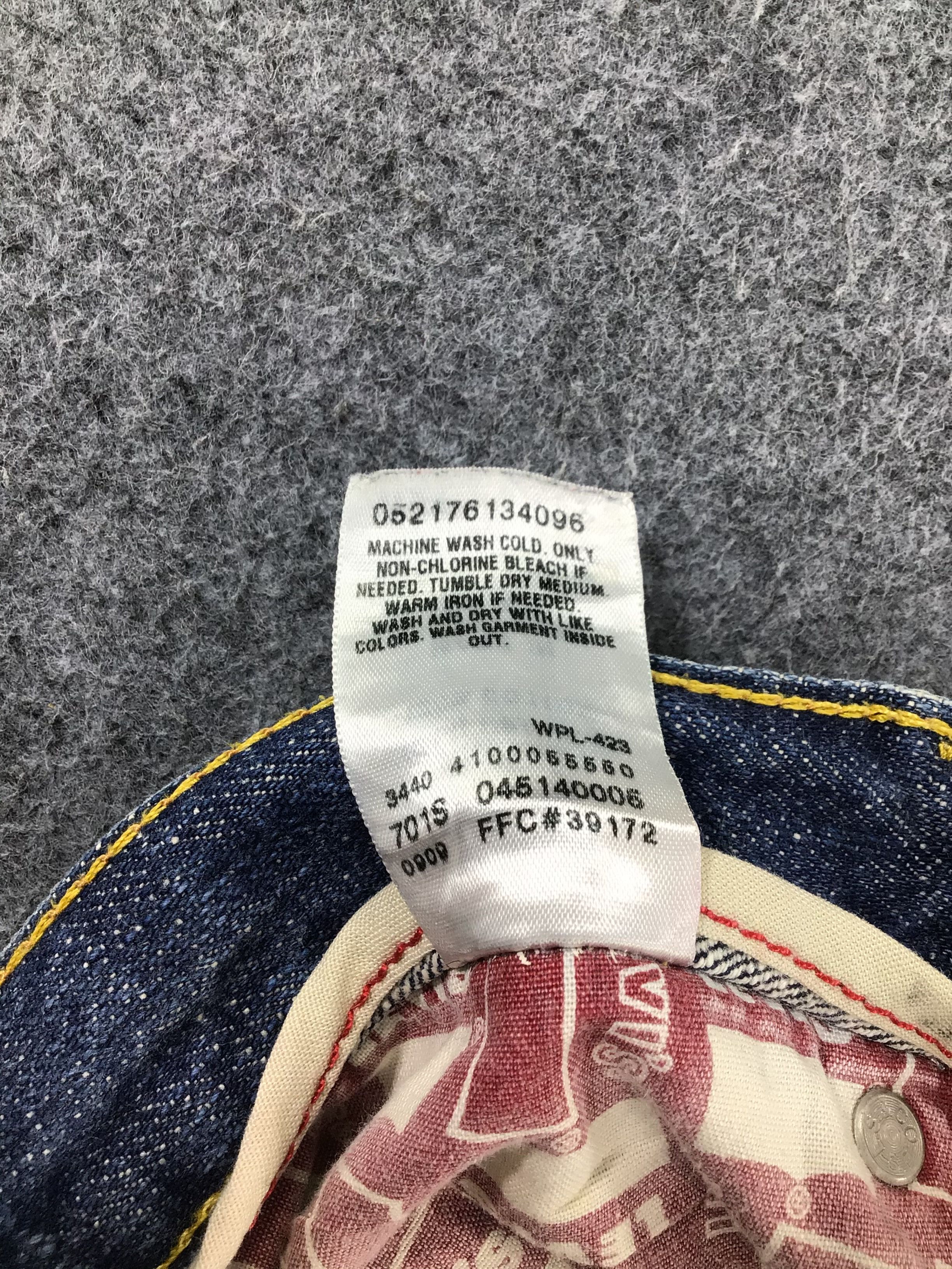 Levi's Vintage Levis 514 Jeans Faded Blue Denim KJ300 Size US 35 - 11 Thumbnail