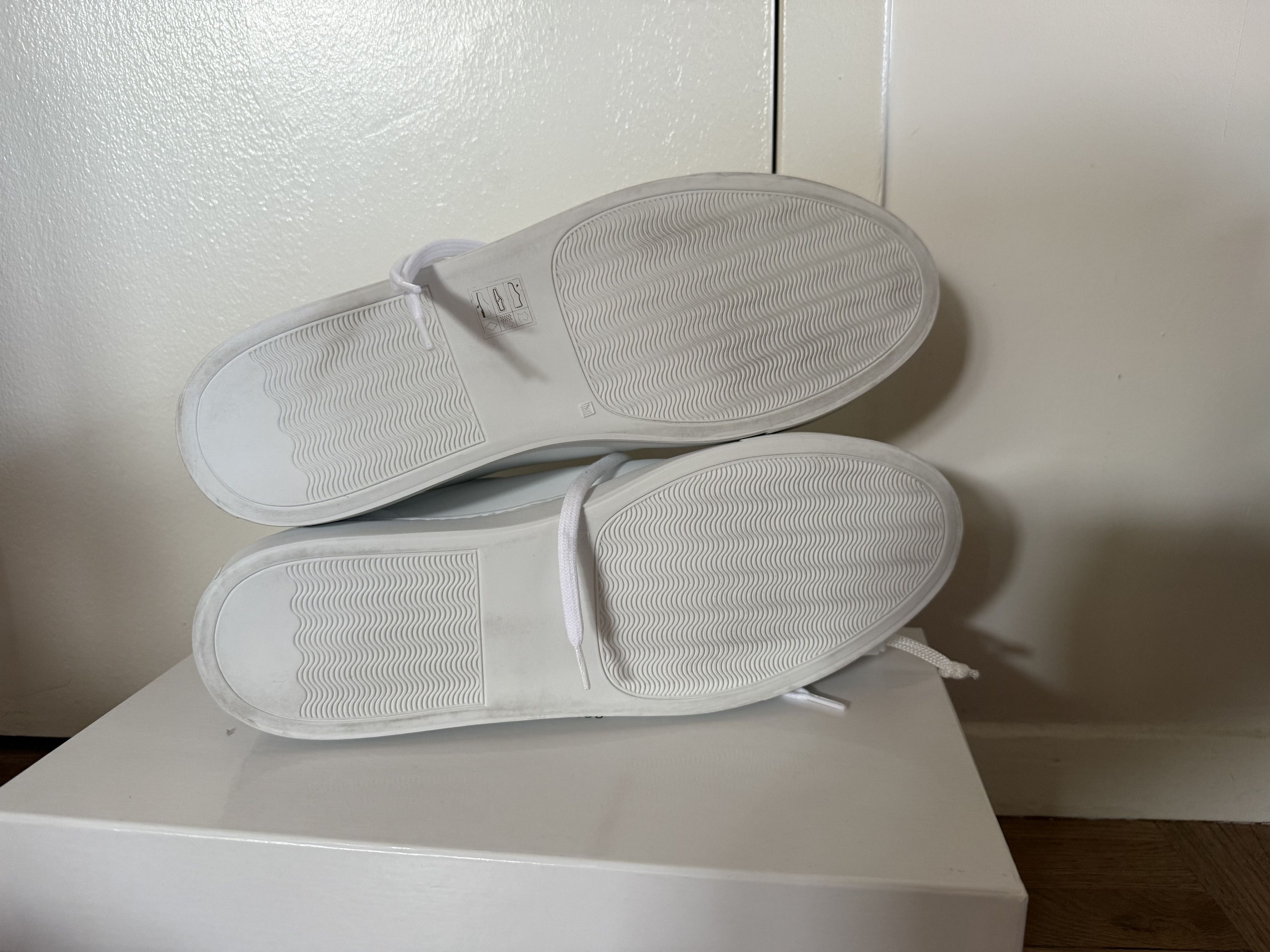 Common Projects Common Project Achilles white retro blue lows leather Size US 11 / EU 44 - 8 Thumbnail