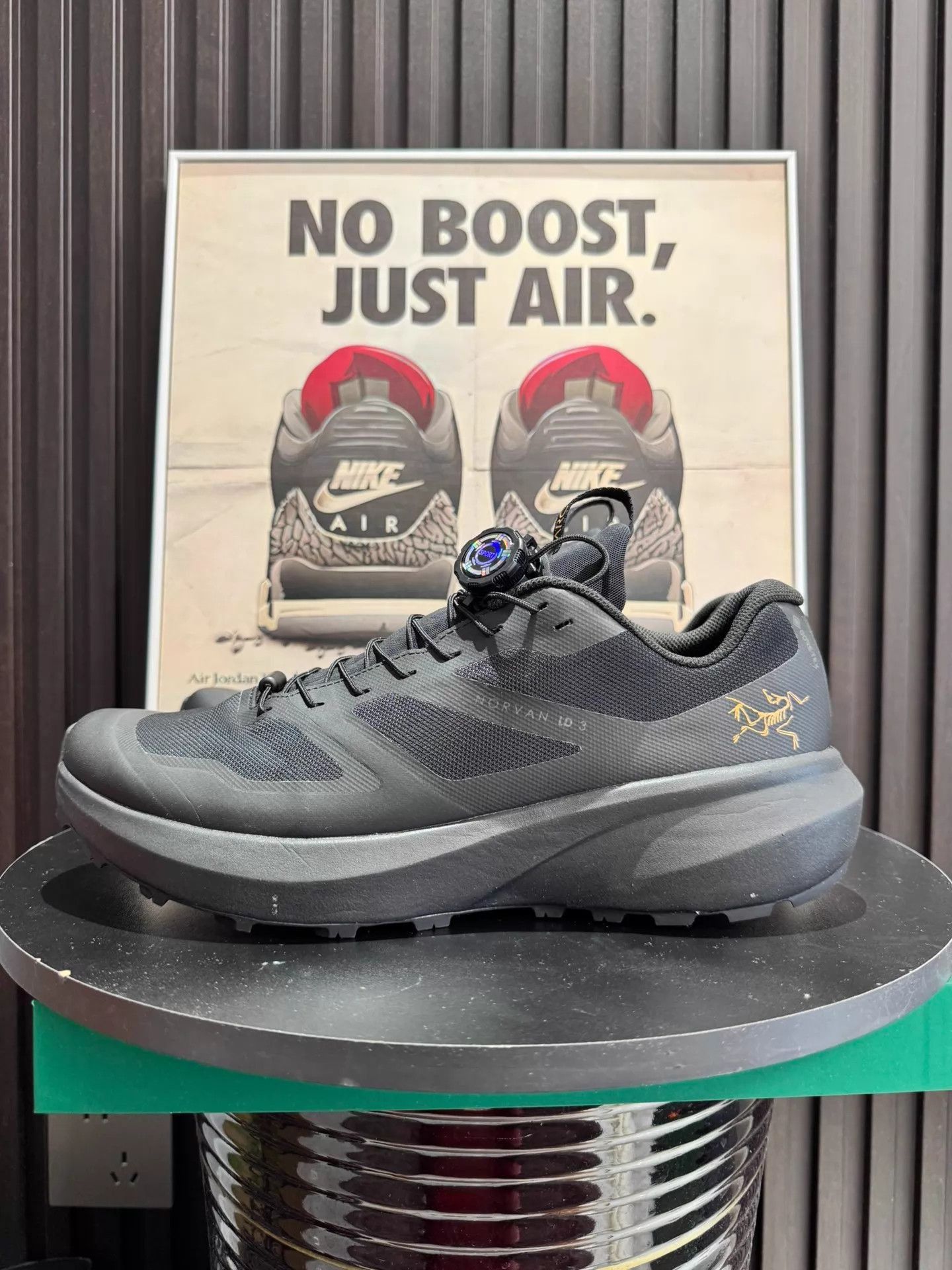 Arc'teryx Black Athletic Lowtop Sneakers Size 11.5 Size US 11.5 / EU 44-45 - 1 Thumbnail