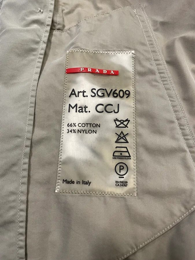 Prada × Vintage 2000s Prada Buttoned Beige Jacket Size US M / EU 48-50 / 2 - 8 Thumbnail