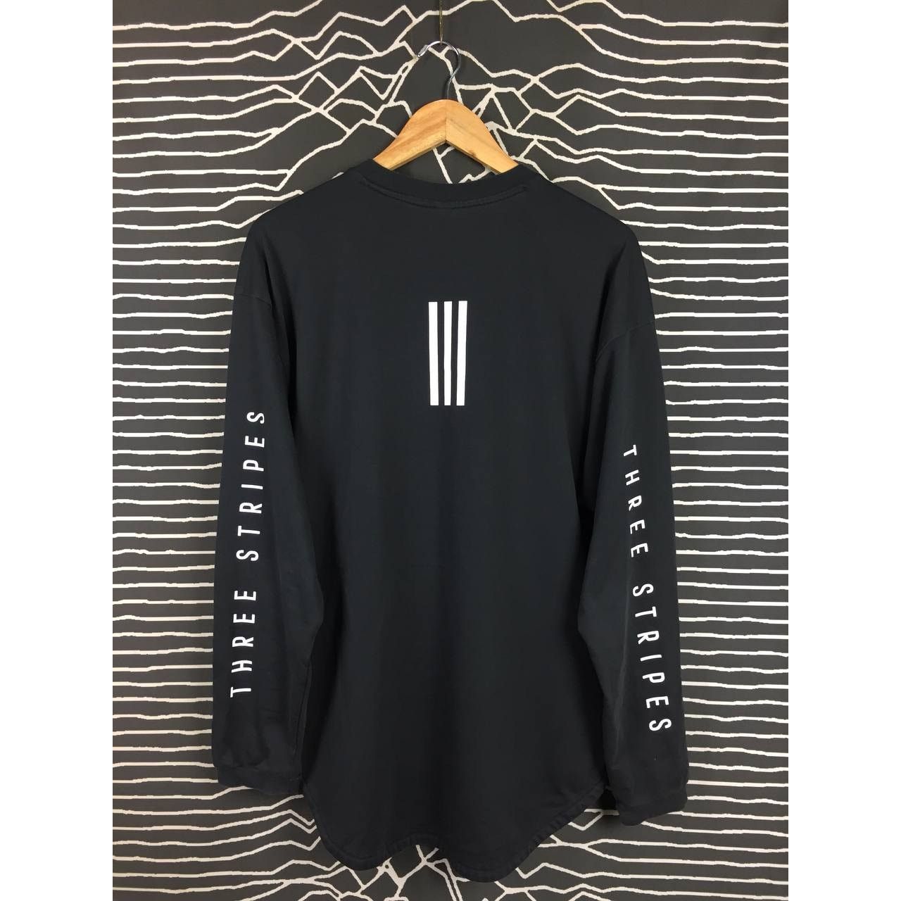Adidas × Vintage Adidas Three Stripes Wording Longsleeve Tee Size XL Size US XL / EU 56 / 4 - 1 Thumbnail