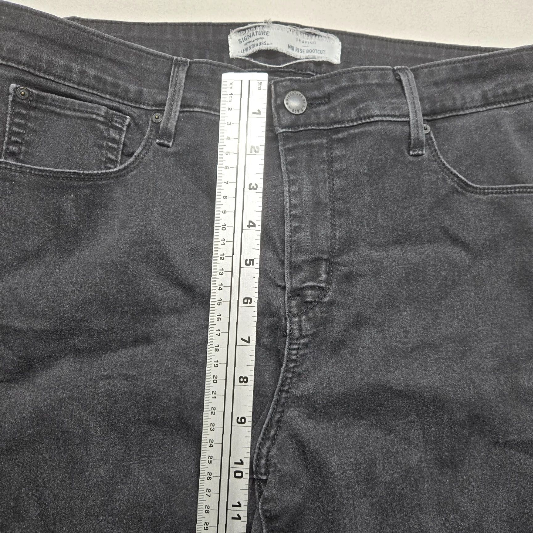 Levi's Levi's Women's Jeans Signature Mid Rise Boot Cut Black Denim 14 Adult Regular 14 Jeans Ladies Black 500 Series Vintage No Size 36" / US 14 / IT 50 - 7 Thumbnail