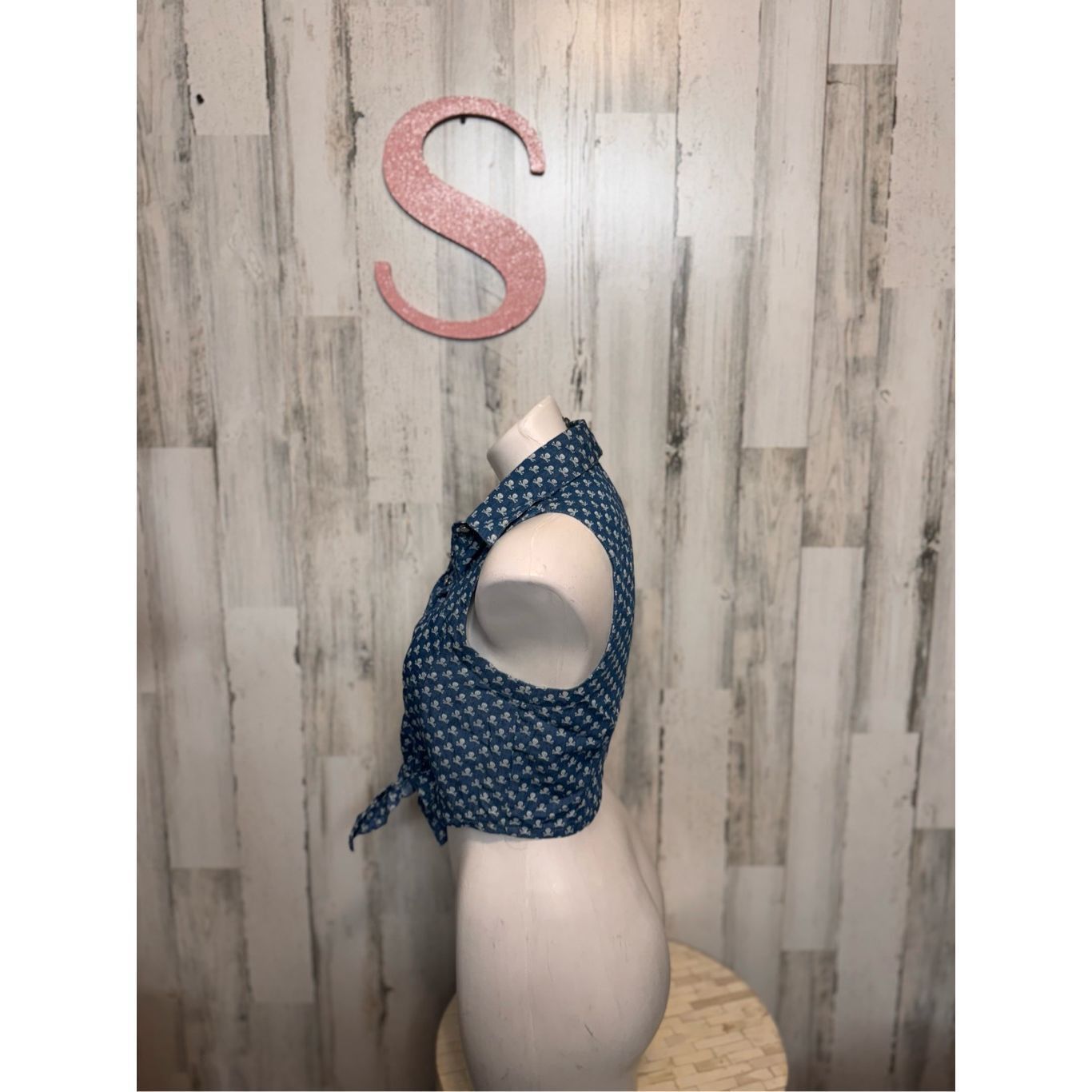 Other Poetry Skull Print Chambray Tie Front Crop Top Size SMALL Size S / US 4 / IT 40 - 3 Thumbnail