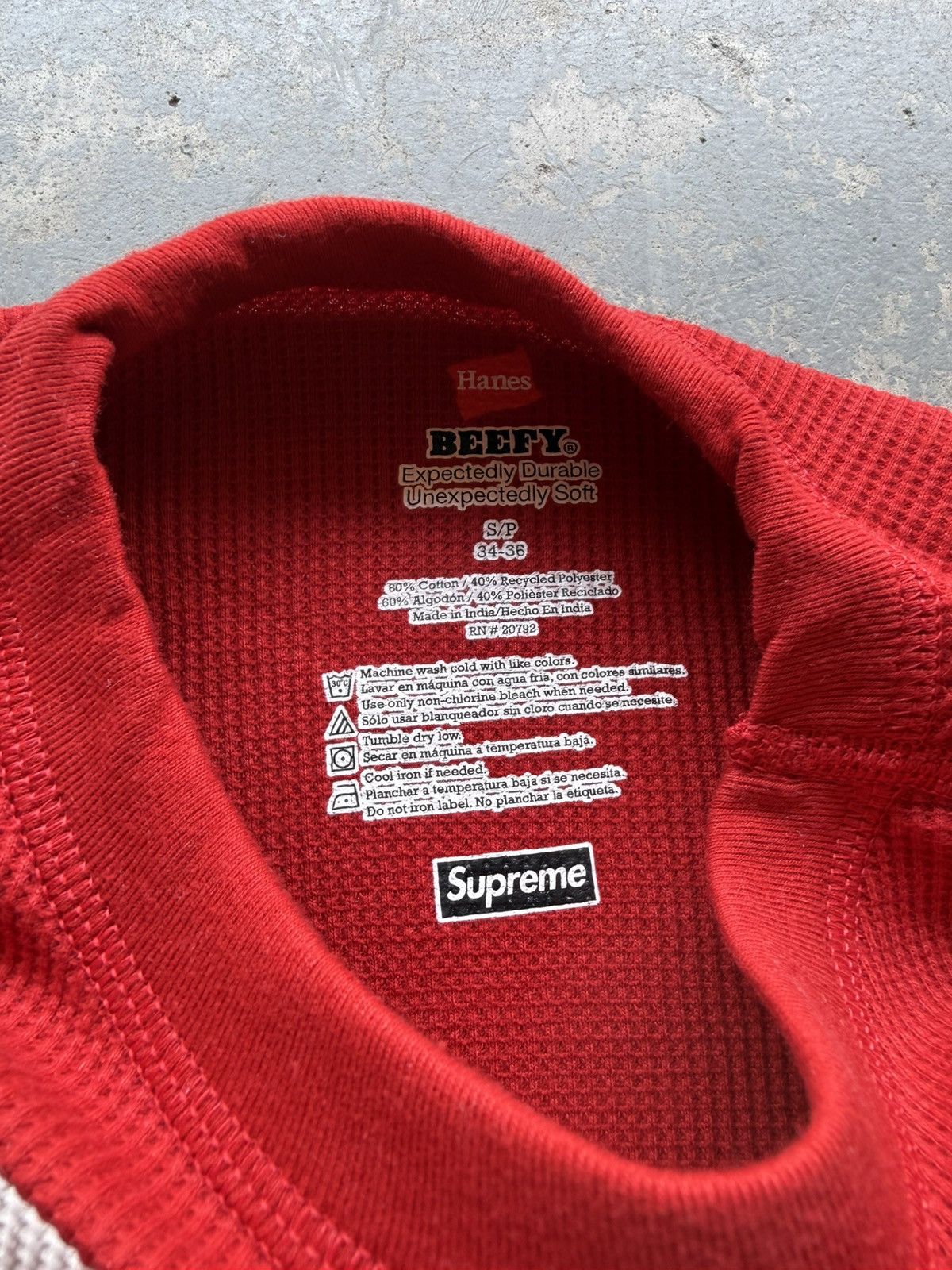 Hanes × Supreme Supreme x Hanes Bone Thermal Crew Red FW21 Size US S / EU 44-46 / 1 - 5 Thumbnail