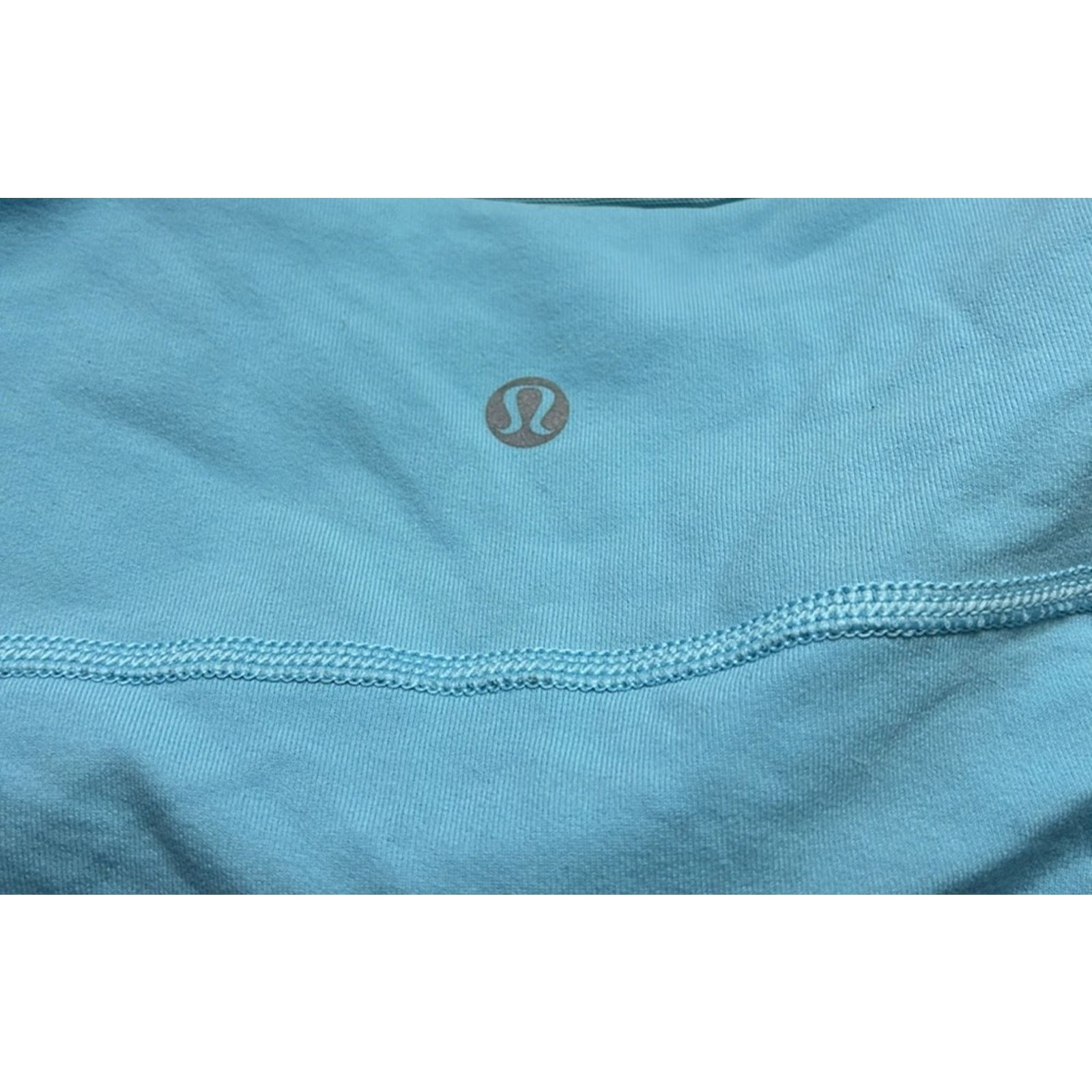 Lululemon LULULEMON Blue Moon Scoop Neck Tank w/ Built in Bra Sz 8 Size M / US 6-8 / IT 42-44 - 3 Thumbnail