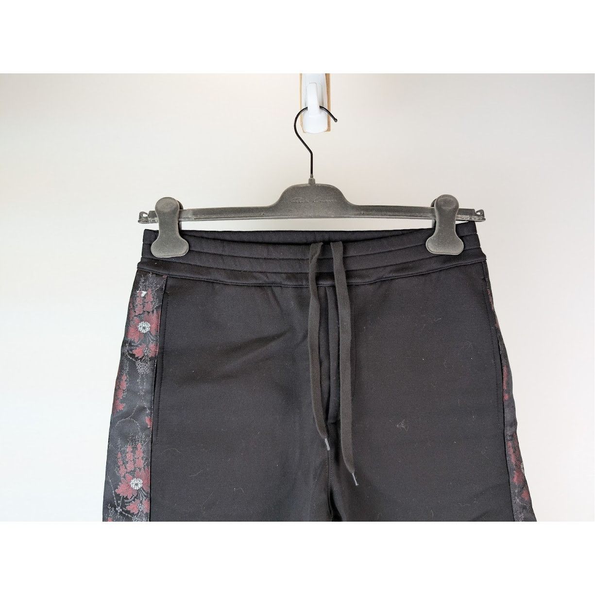 Alexander McQueen o1rshd1 Sweatpants & Joggers in Black Size US 32 / EU 48 - 3 Thumbnail