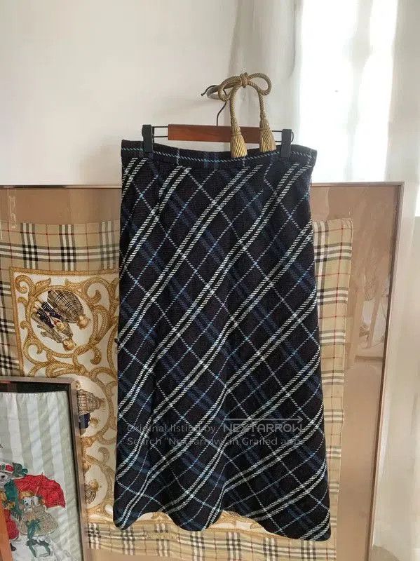 Burberry Blue Wool Check Long Skirt.