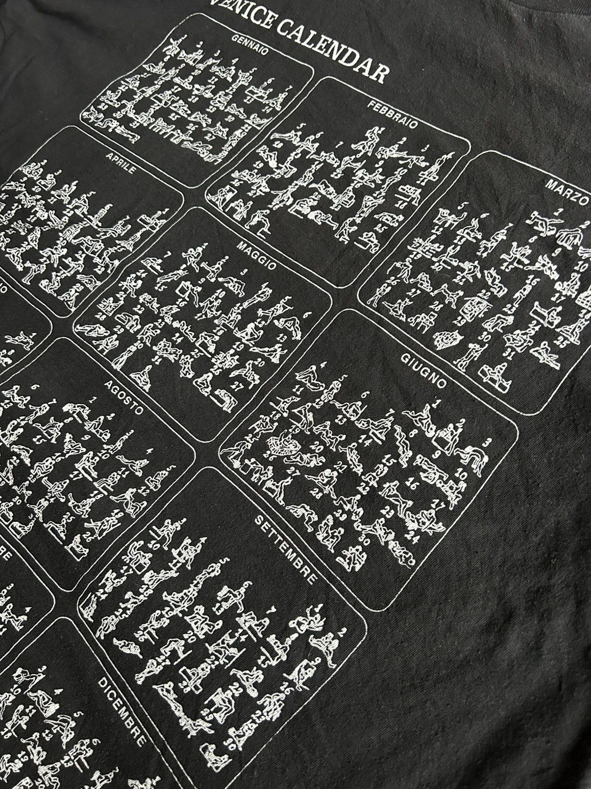 Vintage Vintage Rare Venice Calendar Crazy Streetwear Style Y2K Size US XXL / EU 58 / 5 - 5 Thumbnail