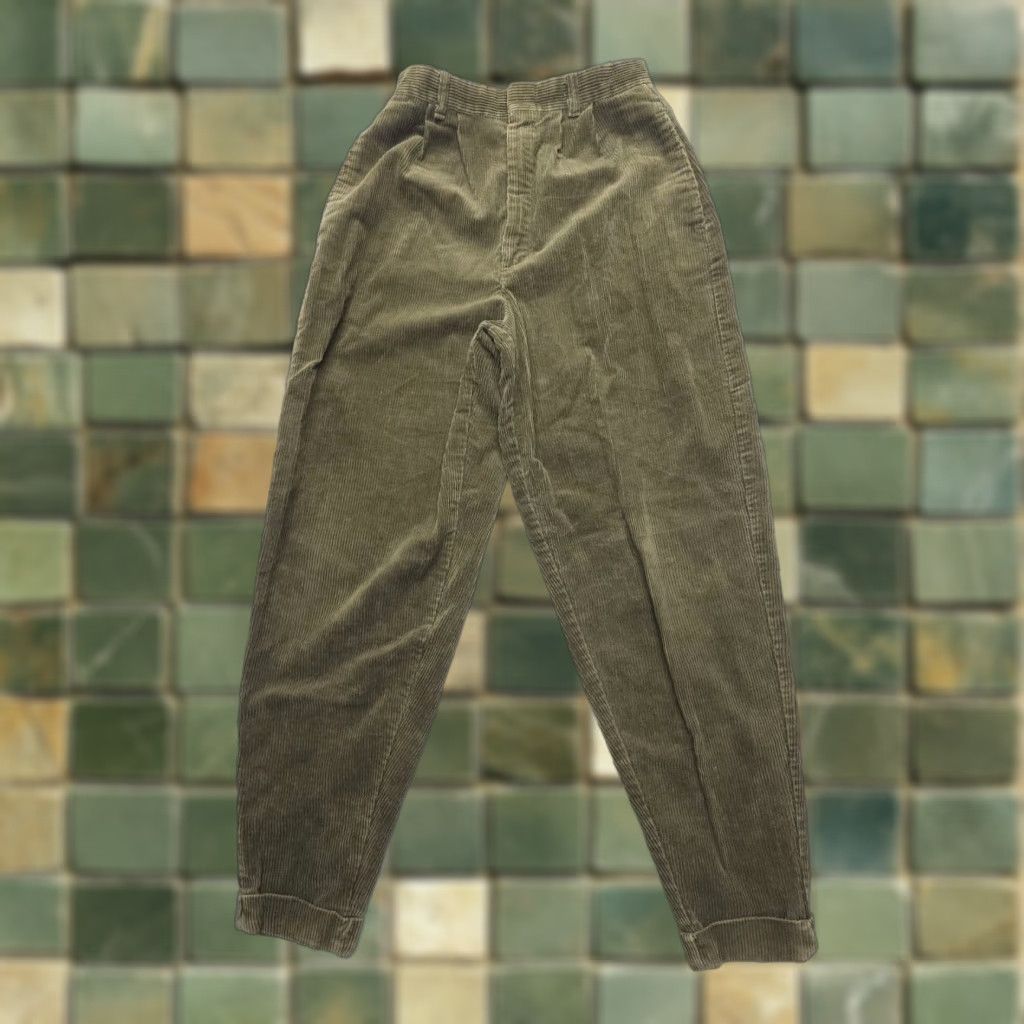 Vintage VINTAGE Basic Views Corduroy 5-Pocket Jeans Wale High Rise 26 29" Green 80s 90s Women Mens Girls Boys Size 26" / US 2 / IT 38 - 1 Thumbnail