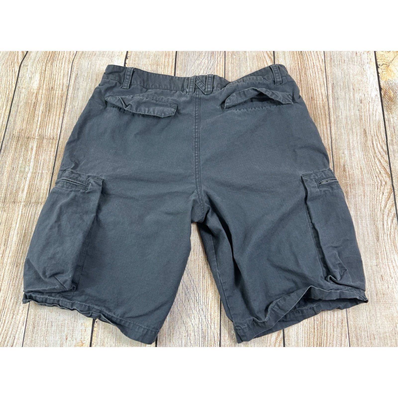Nike Nike Mens Cargo Shorts Woven Canvas Gray 32 Medium Pockets Cargo Pants Casual Size 32 Regular Mens Size US 32 / EU 48 - 2 Thumbnail