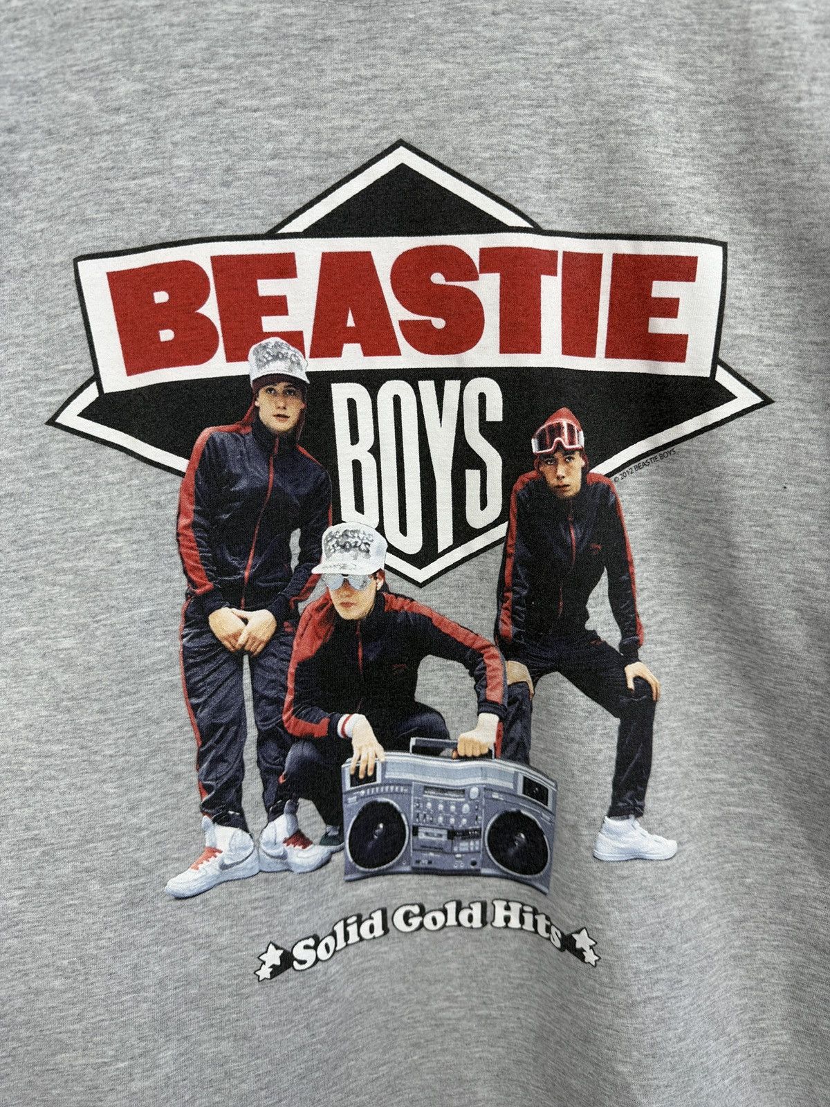 Band Tees 🇺🇸 Vintage Beastie Boys Solid Gold Hits T-Shirt 2012 Retro Size US M / EU 48-50 / 2 - 4 Thumbnail