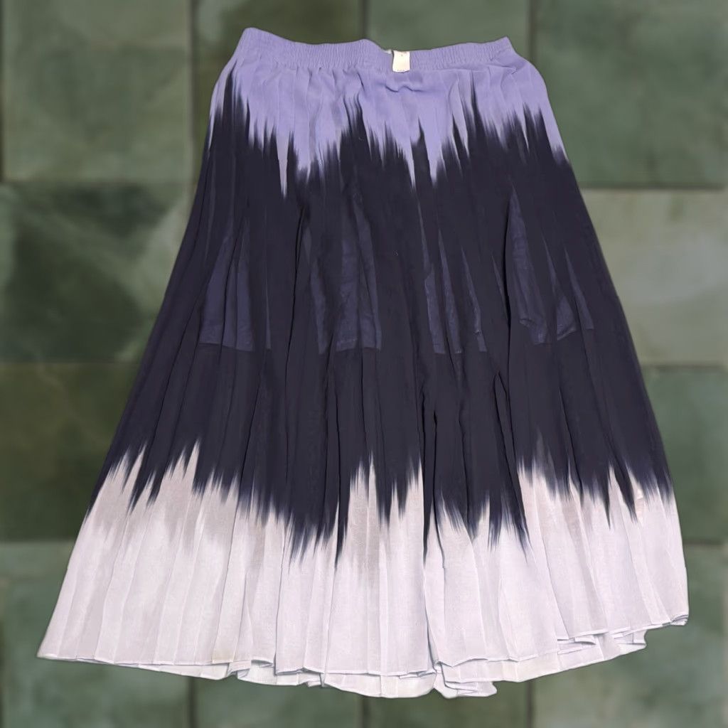 Banana Republic NWT Banana Republic Skirt Ombre Blue Pleated Maxi Weightless XL Women Size 40" / US 18 - 1 Thumbnail