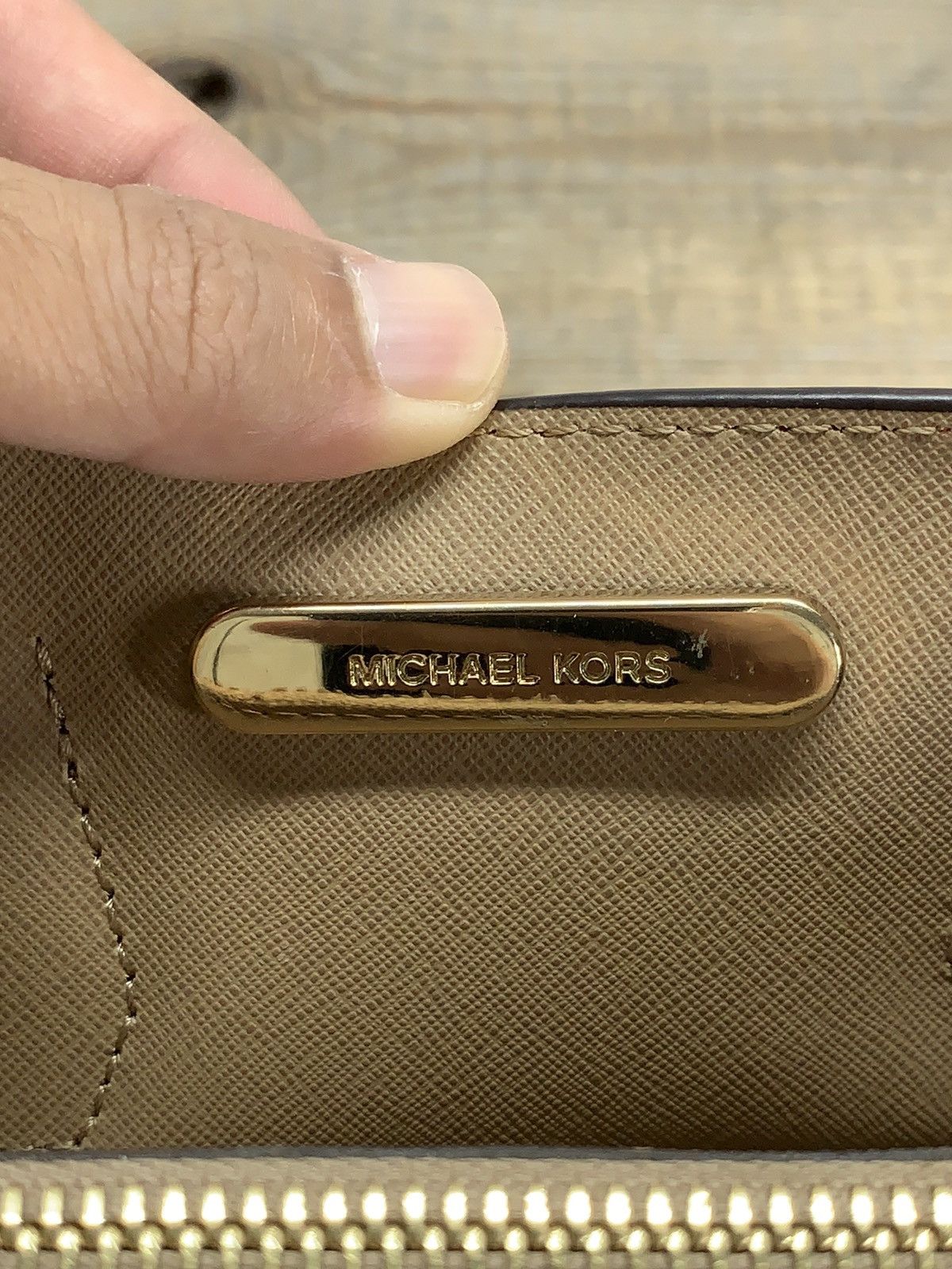 Michael Kors MICHEAL KORS MERCER MEDIUM MESSENGER BAG Size ONE SIZE - 12 Thumbnail