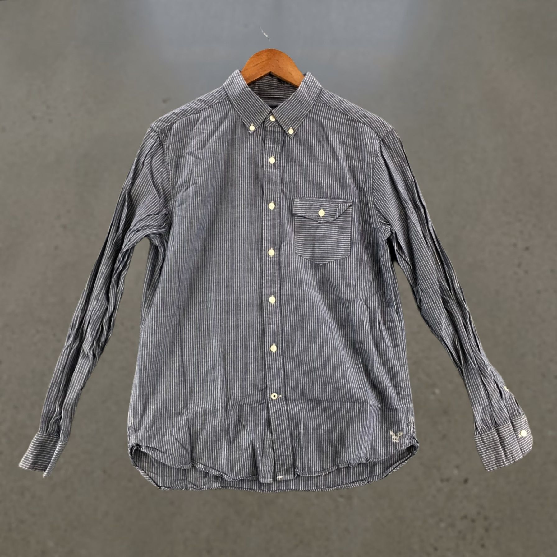 American Eagle Outfitters American Eagle Outfitters Shirt Mens M Blue Striped Button Down Long Sleeve Size US M / EU 48-50 / 2 - 1 Thumbnail