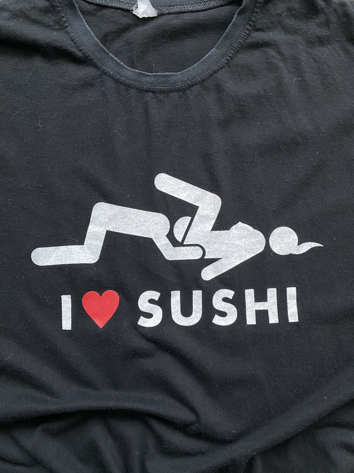 Band Tees × Vintage Vintage I Love Sushi Sex Sexy Girl Black Cropped T-shirt Size US XL / EU 56 / 4 - 2 Thumbnail