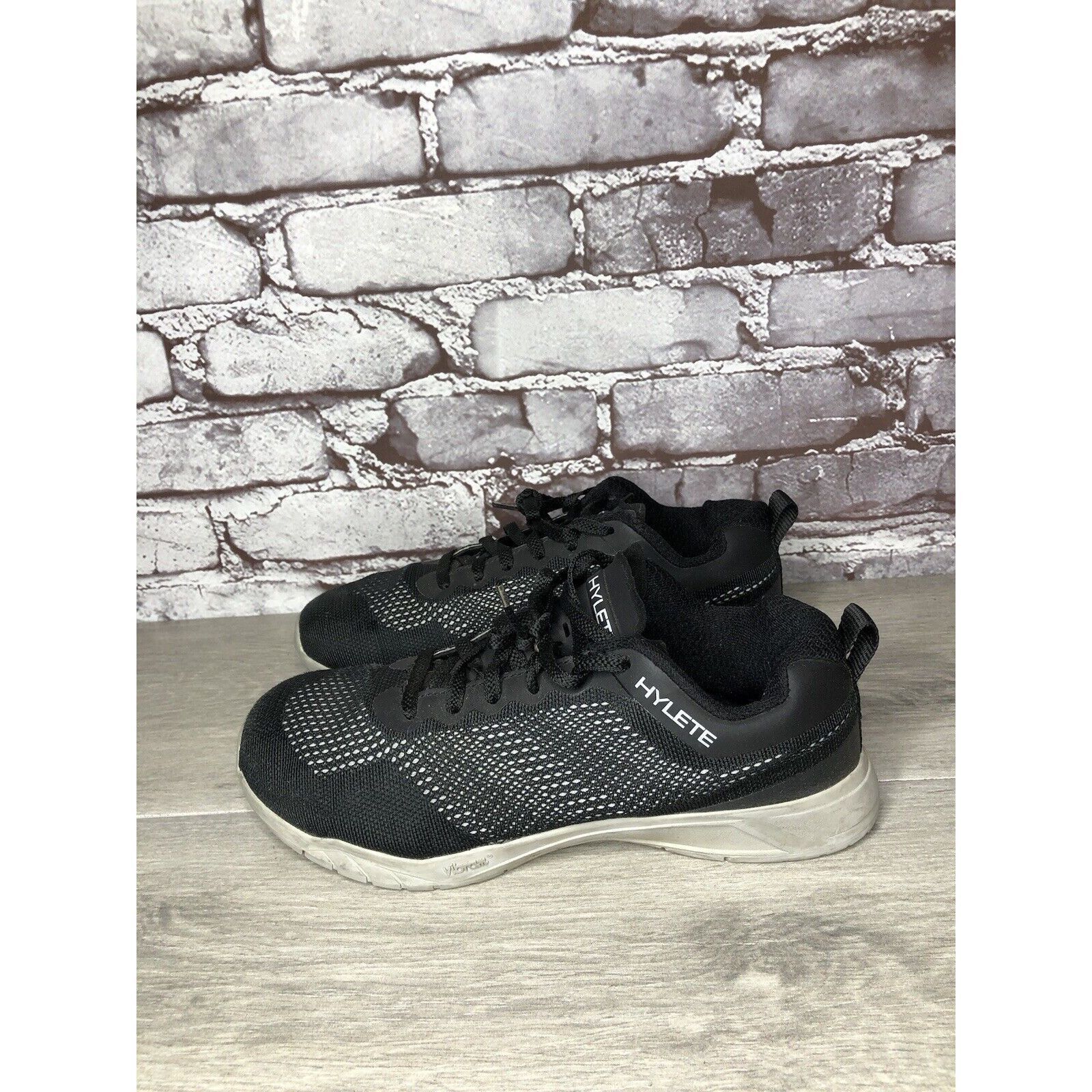Other Hylete Vibram Circuit Cross Black Lace Up Training Gym Shoes Size US 8 / EU 41 - 1 Thumbnail