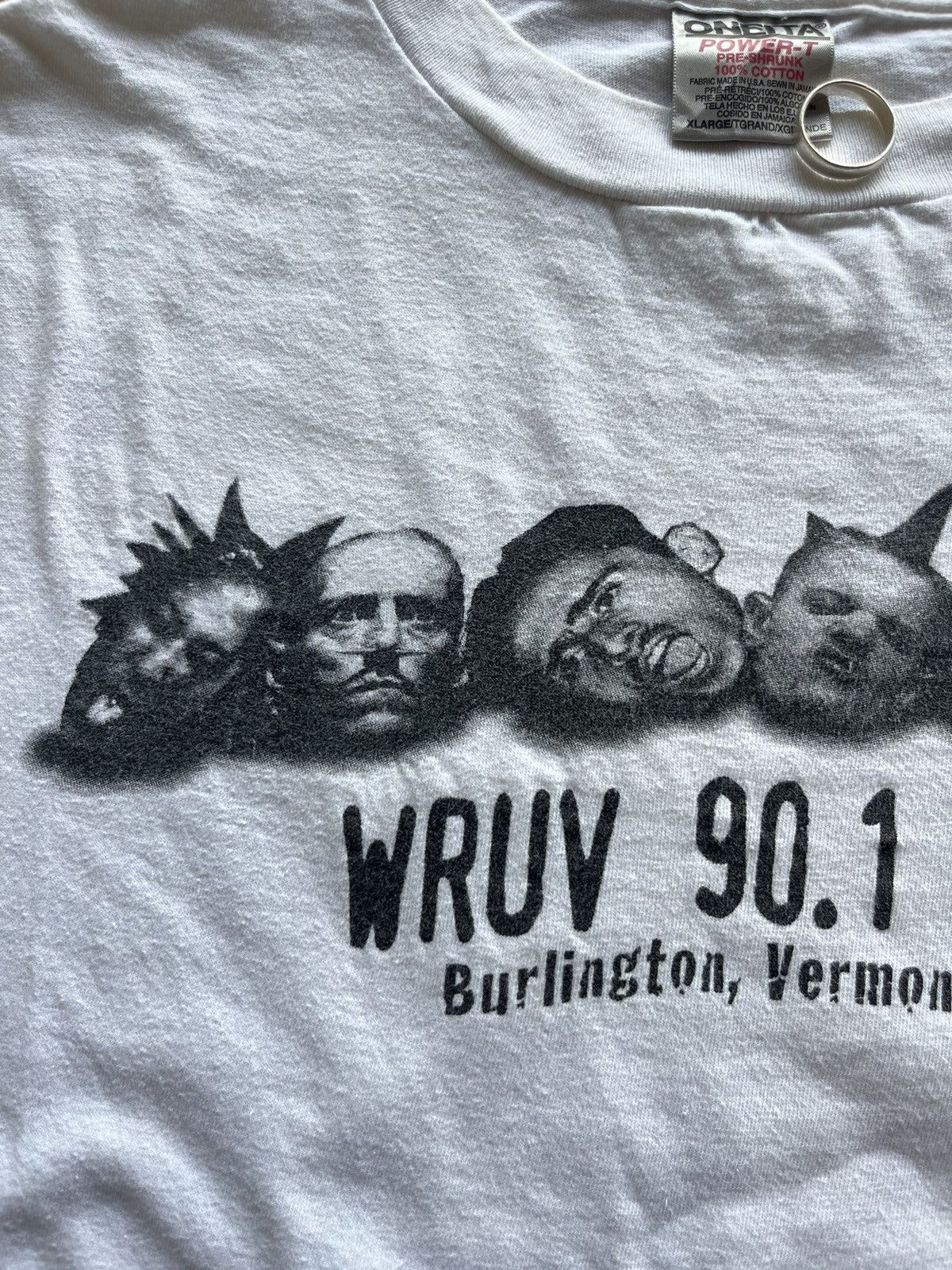Band Tees × Vintage Vintage WRUV 90.1 FM Burlington,Vermont Artwork 90’s Tshirt Size US XL / EU 56 / 4 - 9 Thumbnail
