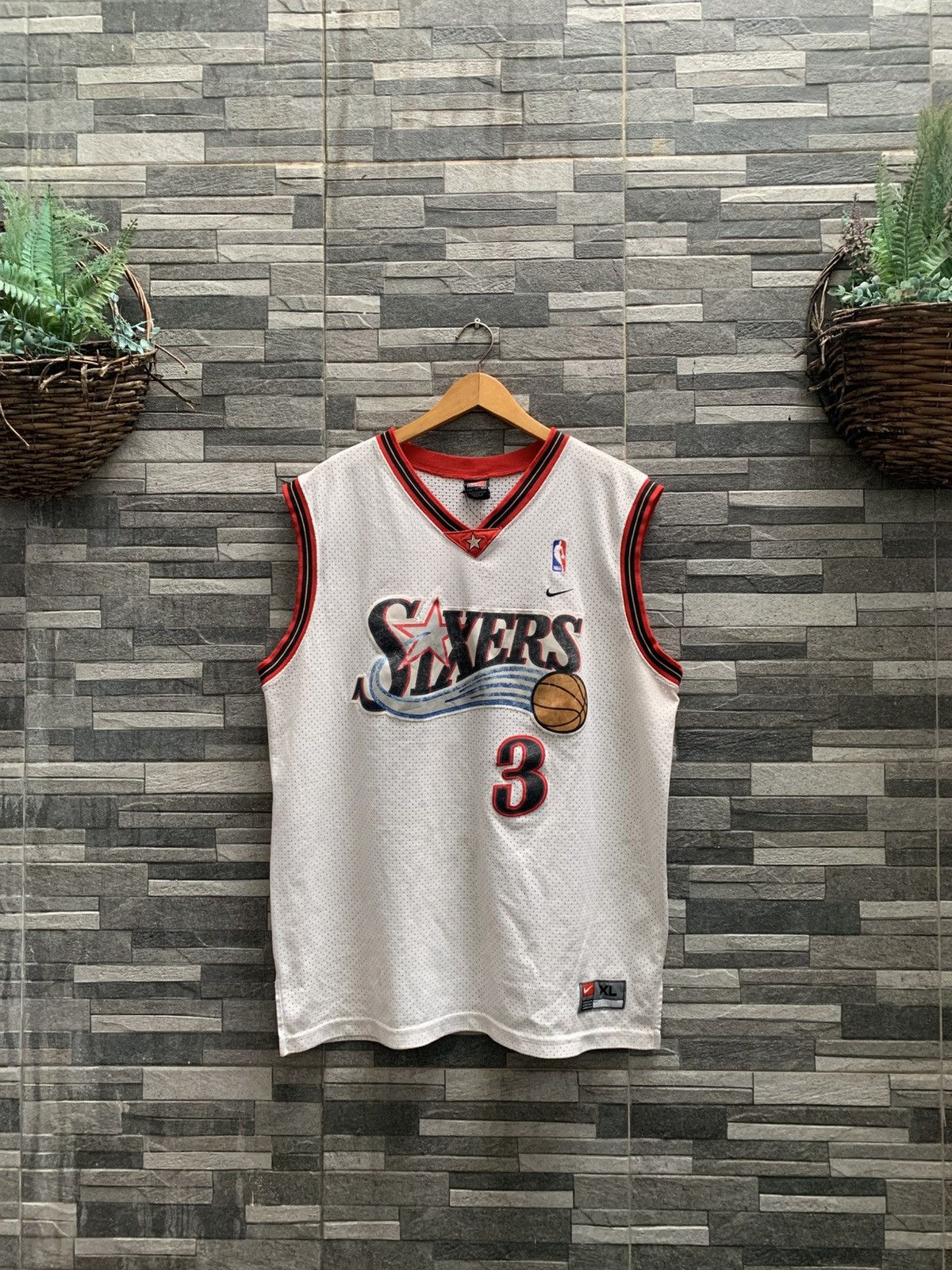 Nike Vintage 2001 ALLEN IVERSON Basketball Jersey Size US XL / EU 56 / 4 - 1 Thumbnail