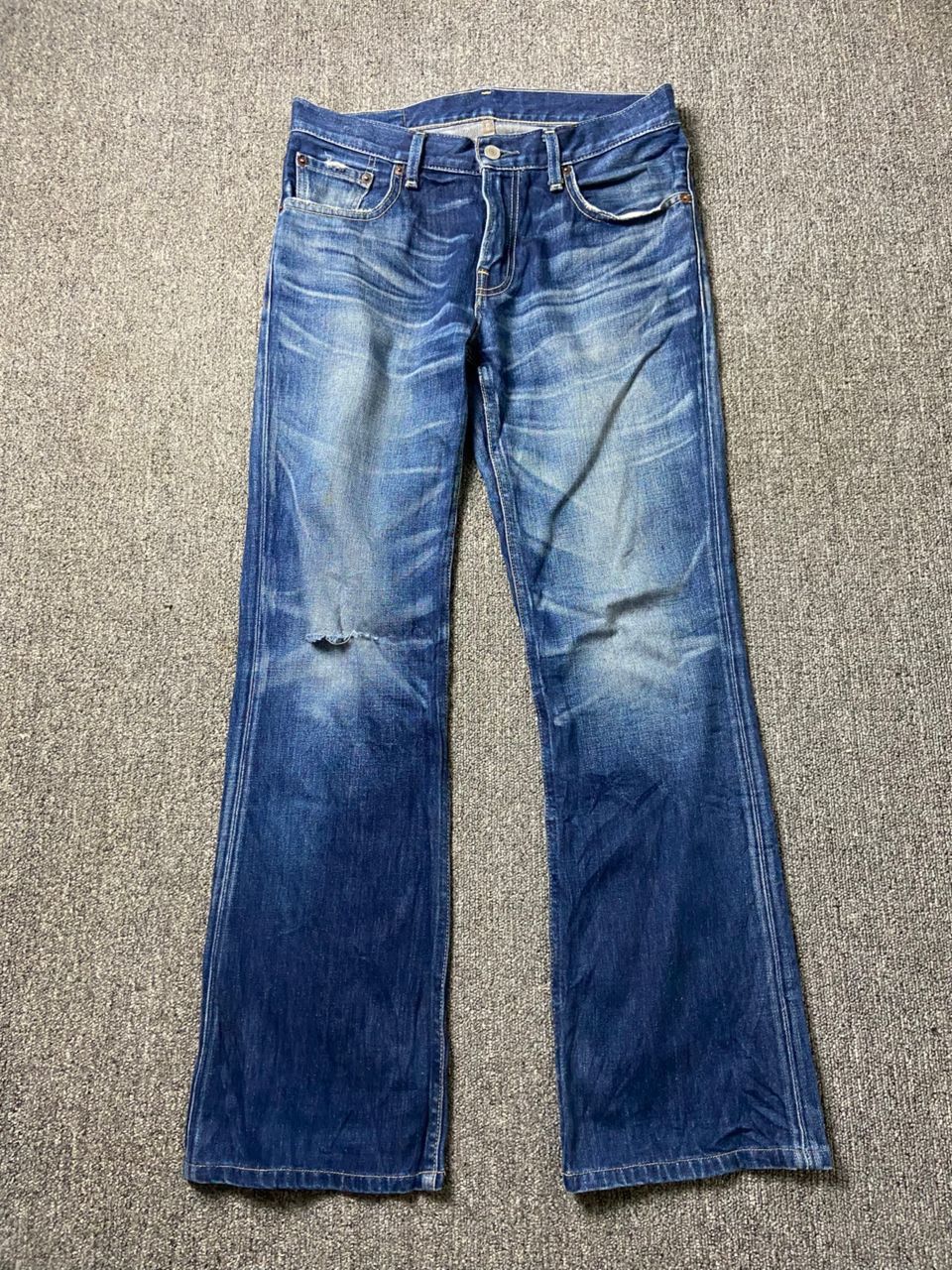 Levi's Levis Strauss Co. 507 Distressed Denim Jeans (197) Size US 31 - 1 Thumbnail
