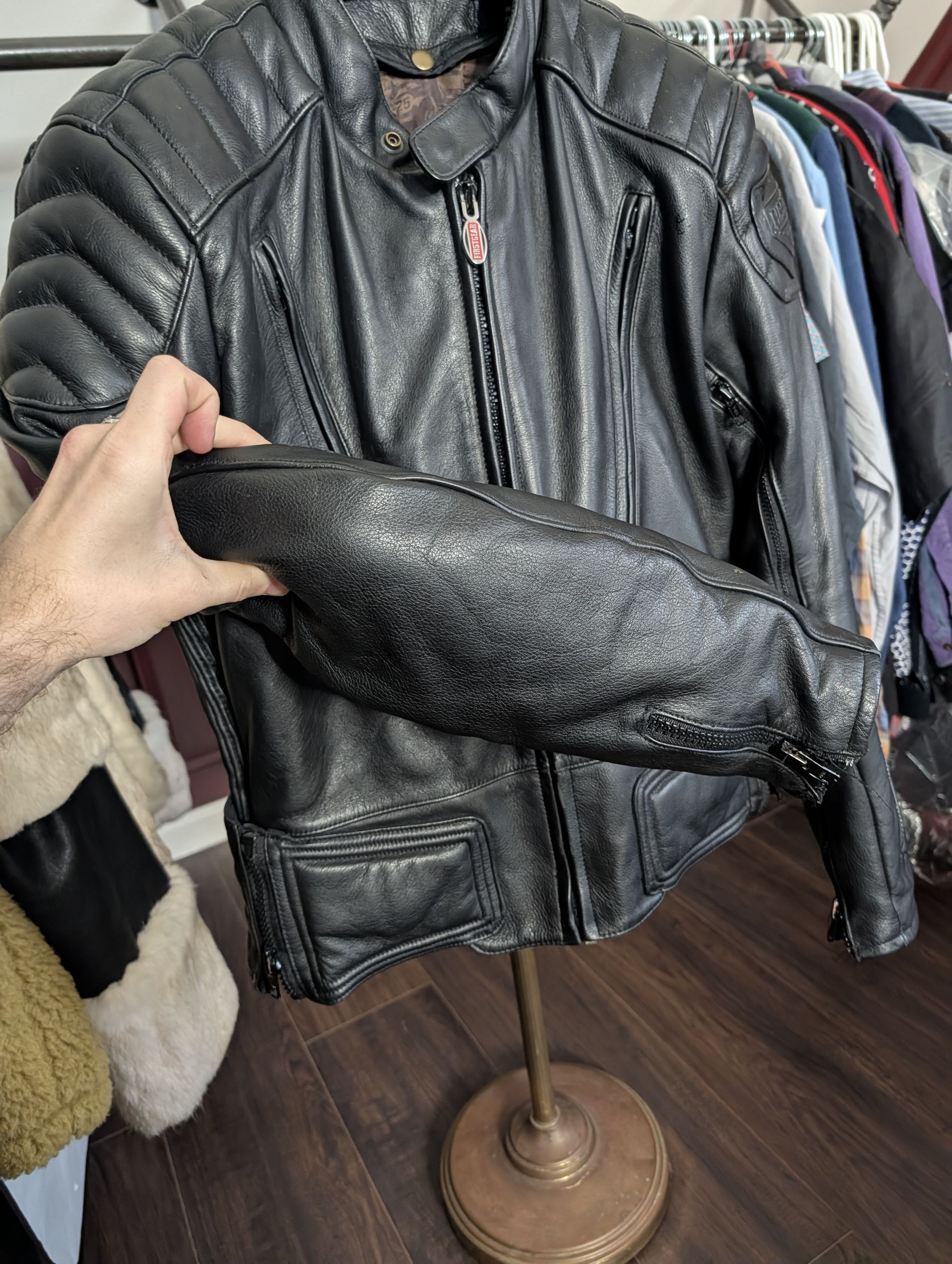 FirstGear Leather padded Thermolite lining armored moto jacket Size US XS / EU 42 / 0 - 5 Thumbnail