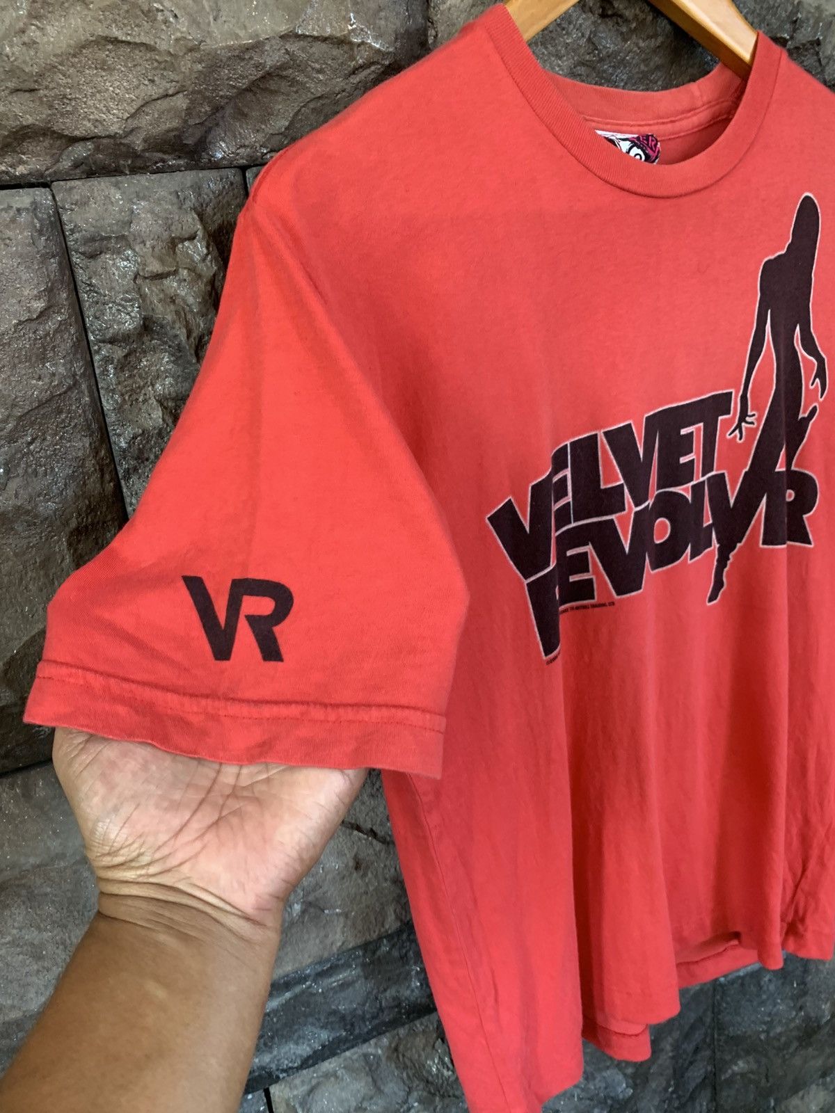 Band Tees × Vintage Vintage 2005 Velvet Revolver Supergroup Band T shirt Size US S / EU 44-46 / 1 - 4 Thumbnail