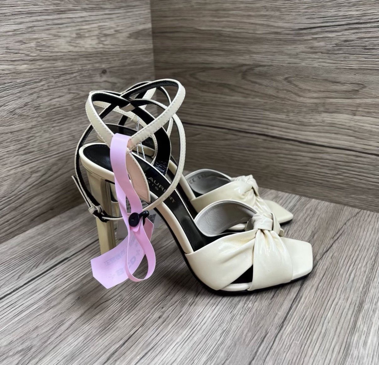 Saint Laurent Paris Saint Laurent SLP Yellow Patent Leather Bow High Heels J41 Size US 5 / IT 35 - 4 Thumbnail