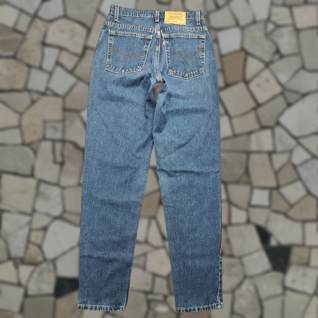 Levi's VINTAGE Levi's 550 Jeans Womens 29x33 3 High Waist Relaxed Tapered 100% Cotton Blue Denim 5-Pocket 90s USA Retro Modern Fit Womens Size 29" - 1 Thumbnail