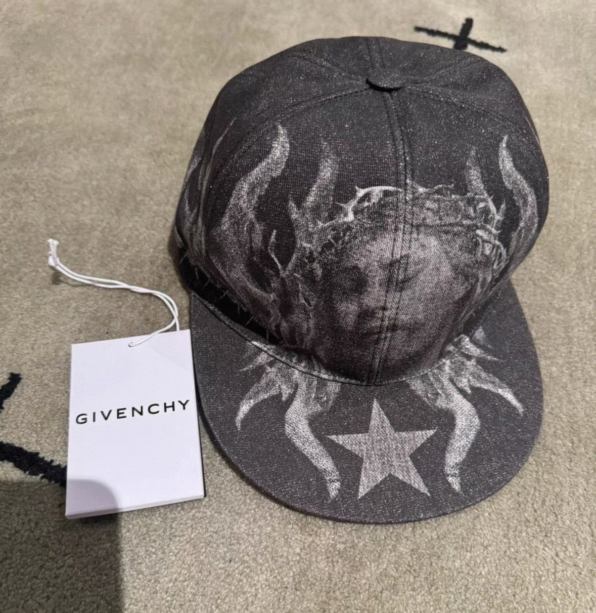 Givenchy Portrait flame hat
