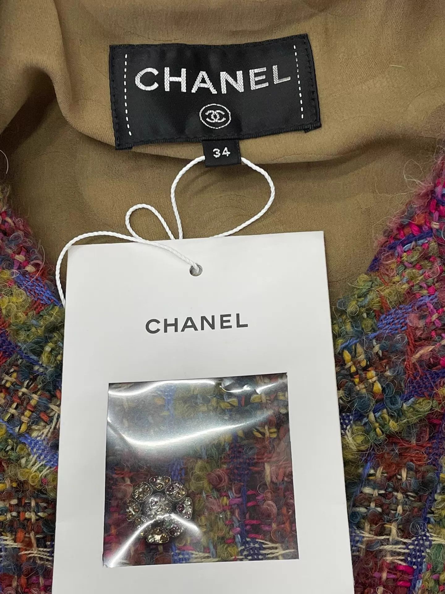 Chanel Chanel Colorful Crystal Button Tweed Shirt Jacket 34 Size XS / US 0-2 / IT 36-38 - 4 Thumbnail