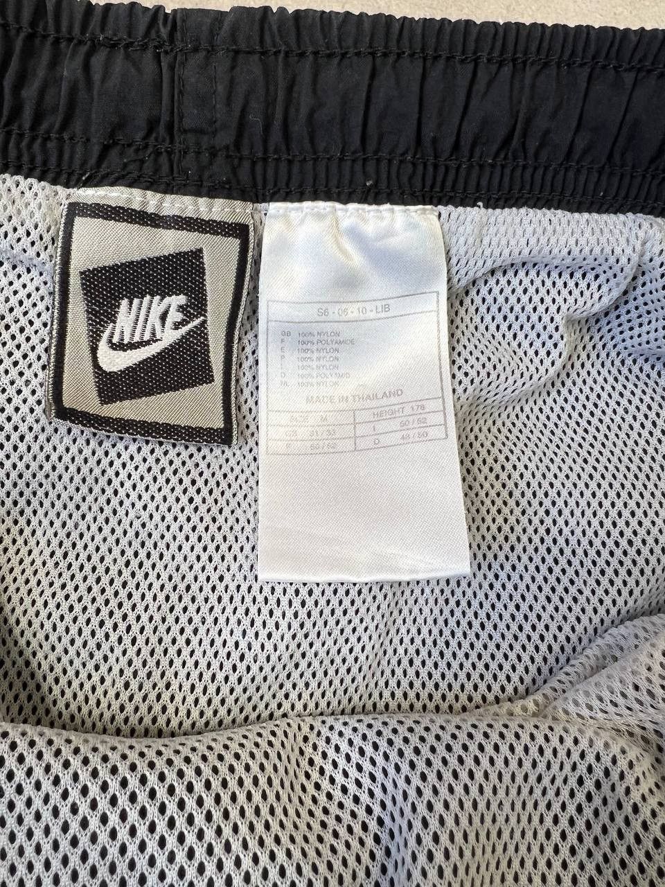 Nike × Vintage Nike 90s Vintage Nylon Shorts Size US 32 / EU 48 - 5 Thumbnail
