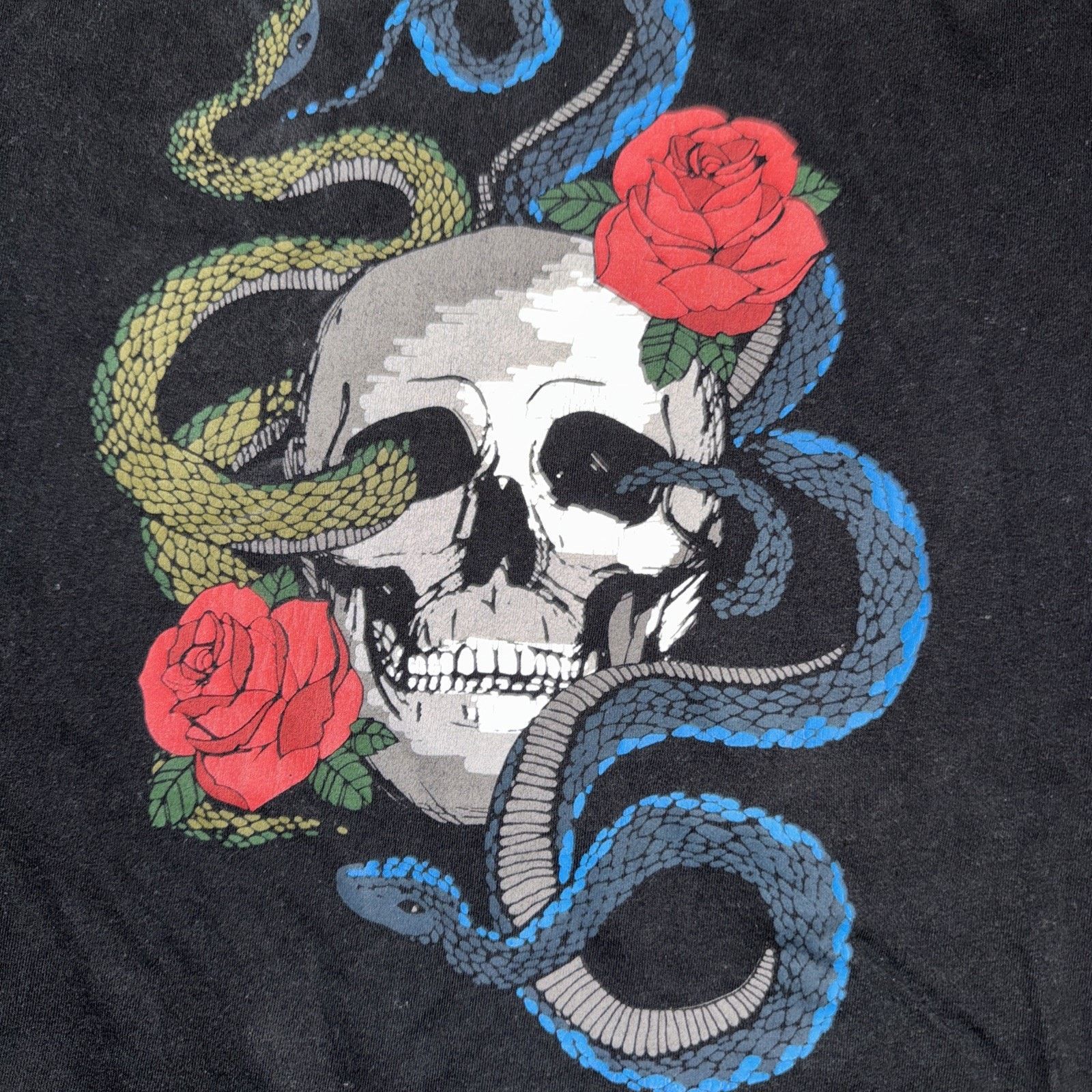 Guess × Vintage G By Guess Y2K style T-Shirt Black XL 22x27 Roses And Skulls Size US XL / EU 56 / 4 - 3 Thumbnail