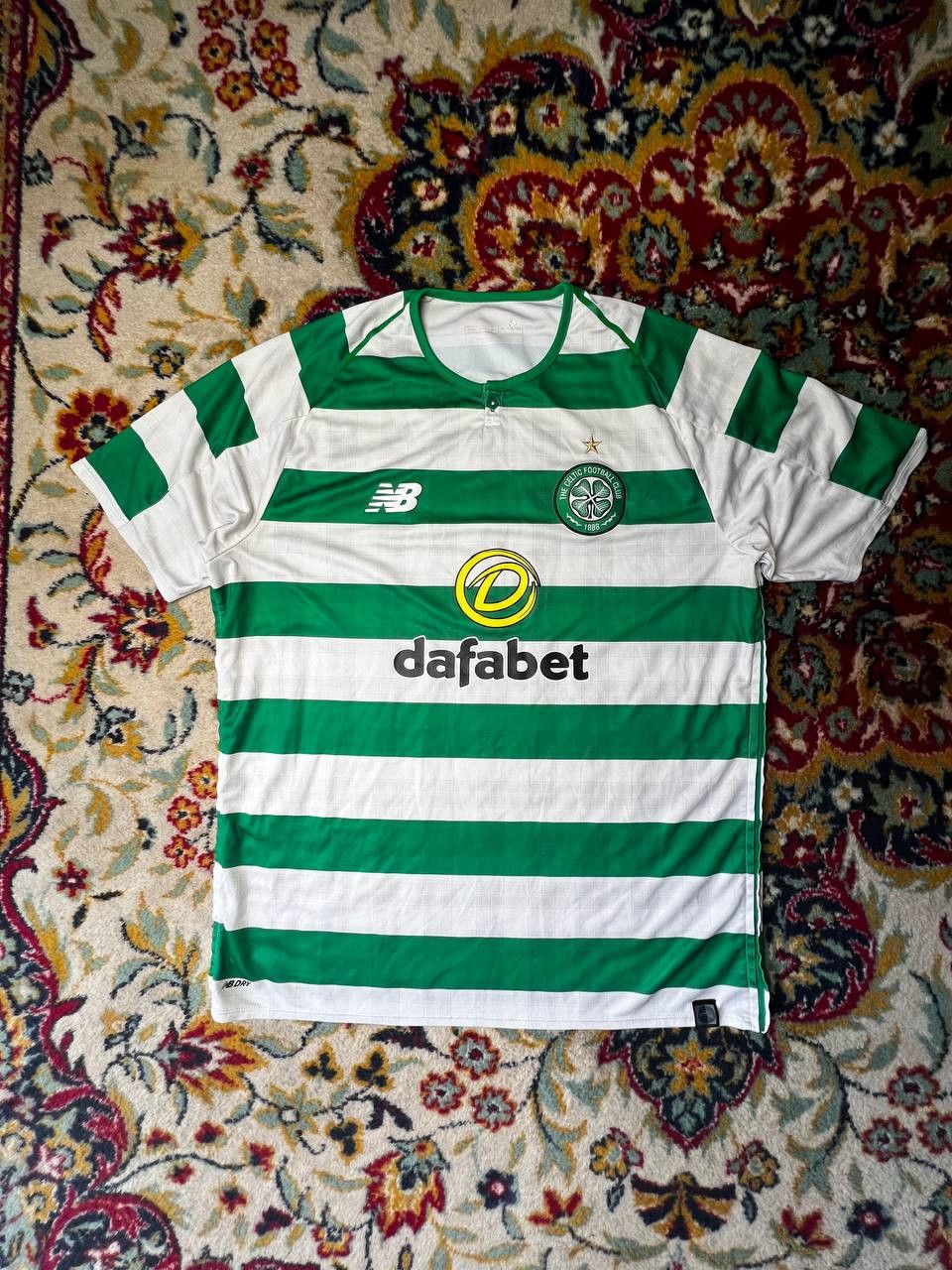 New Balance Celtic 2018 - 2019 home football shirt jersey New Balance Size US L / EU 52-54 / 3 - 1 Thumbnail