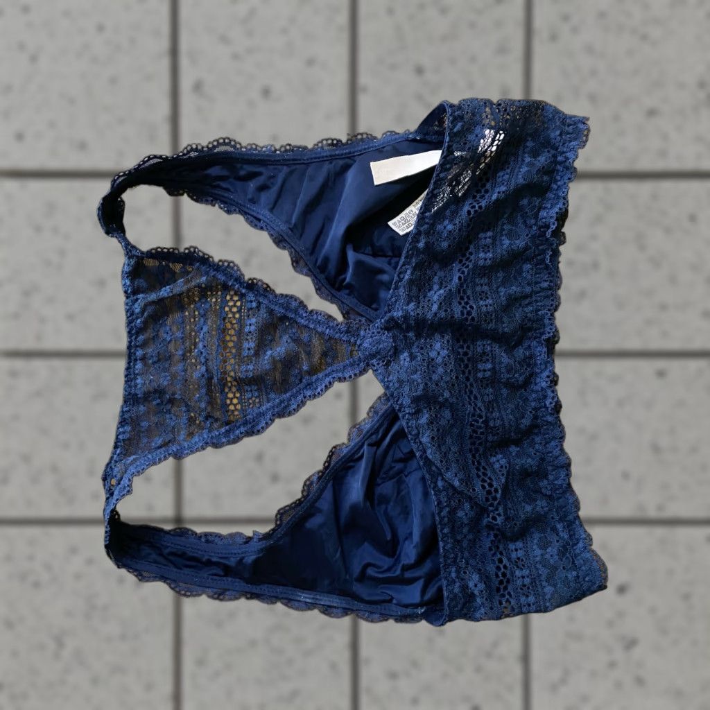 Victoria's Secret Victoria's Secret Royal Blue Floral Lace Bralette Size S/P Size ONE SIZE - 1 Thumbnail