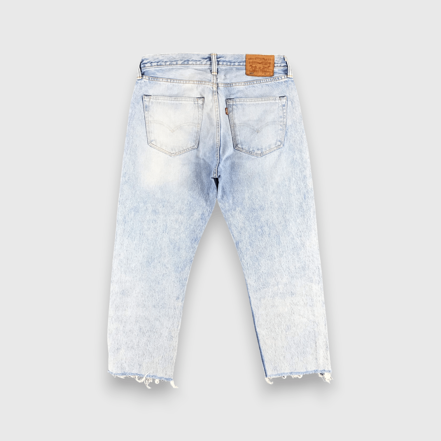 Levi's Vintage Light Wash Levis 501 Jeans-J1745 Size US 33 - 2 Thumbnail