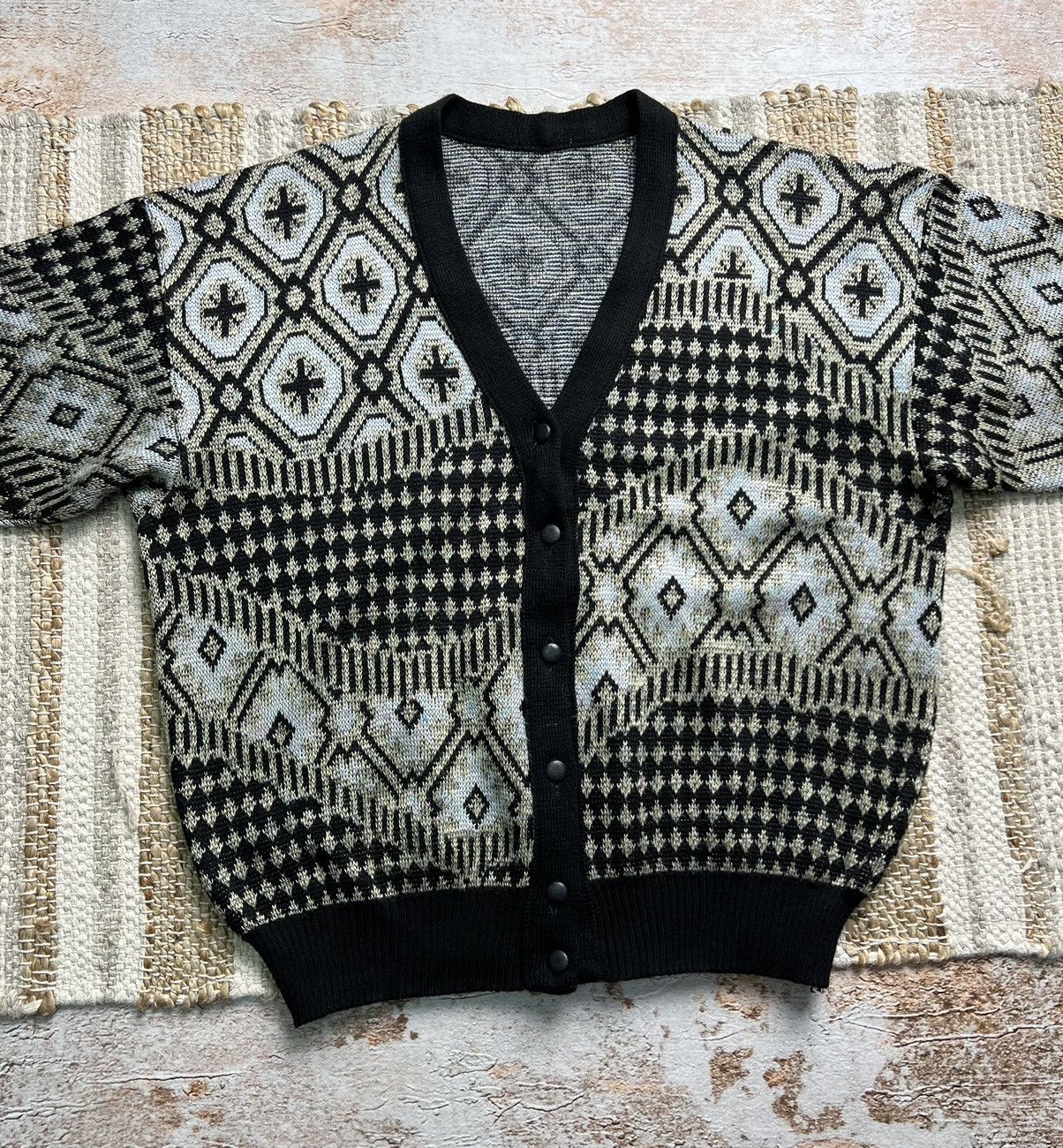 Vintage Vintage Japanese retro wool cardigan Size US M / EU 48-50 / 2 - 3 Thumbnail